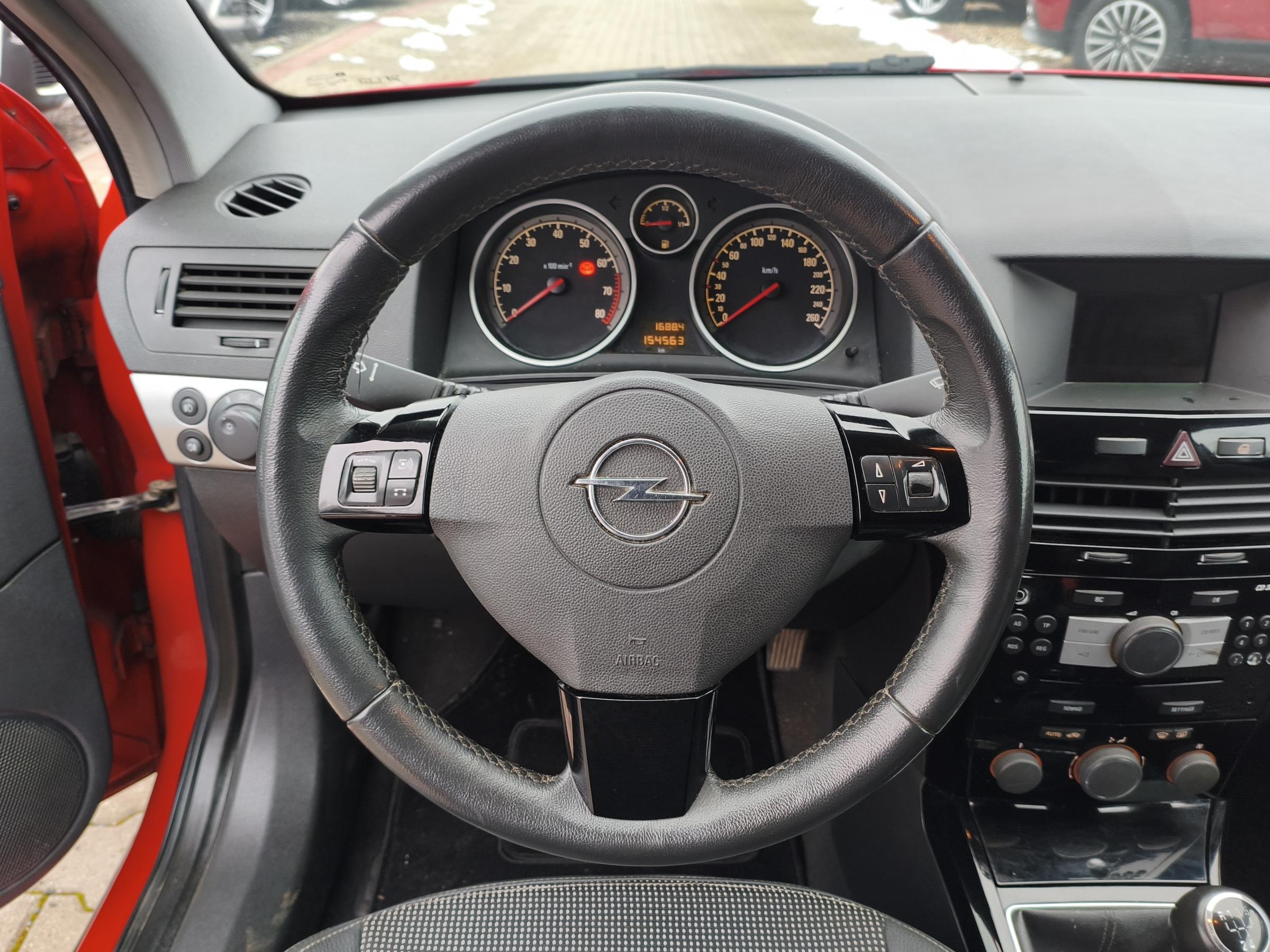 Opel Astra, 2008 - pohled č. 11