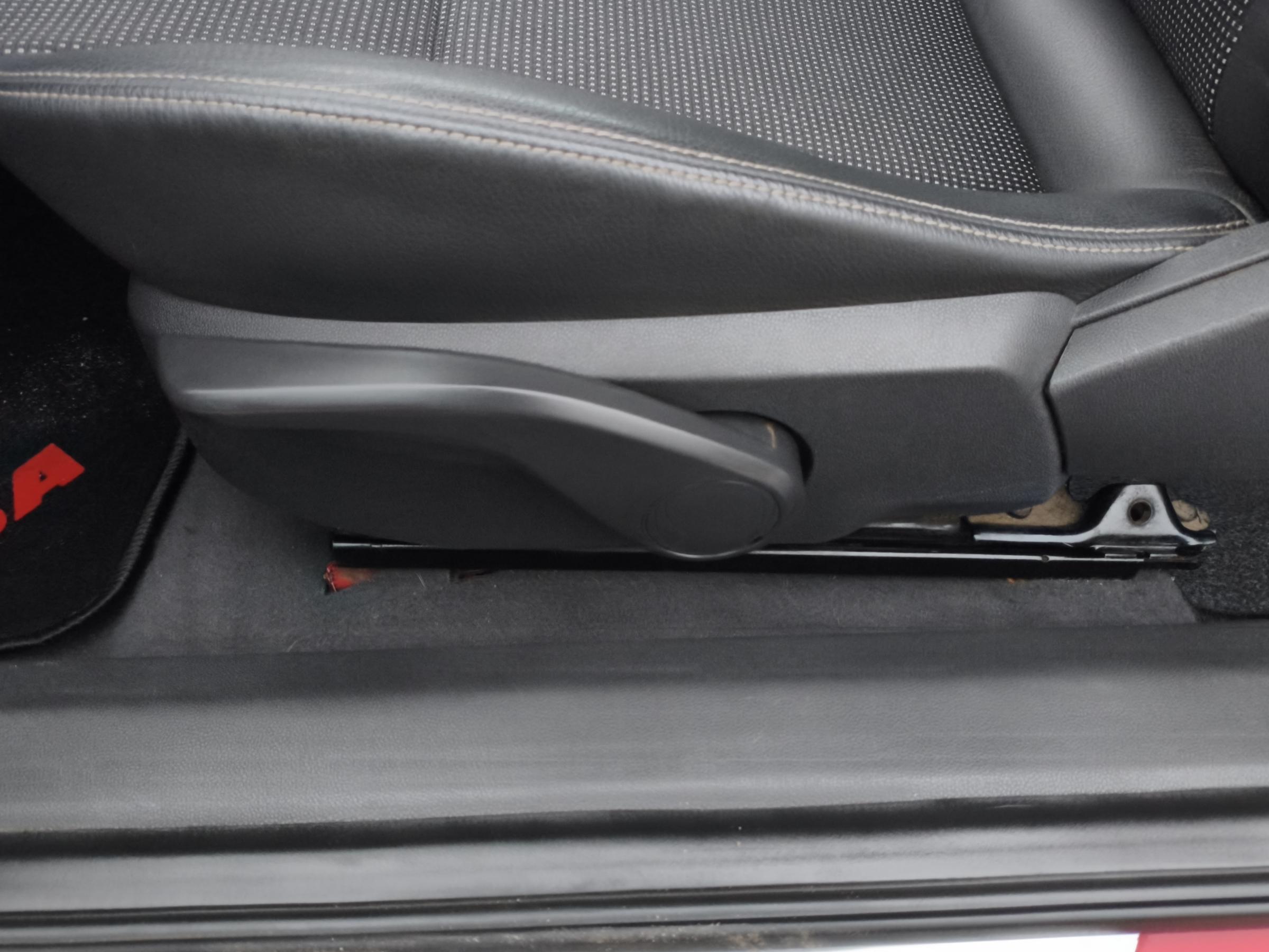 Opel Astra, 2008 - pohled č. 14