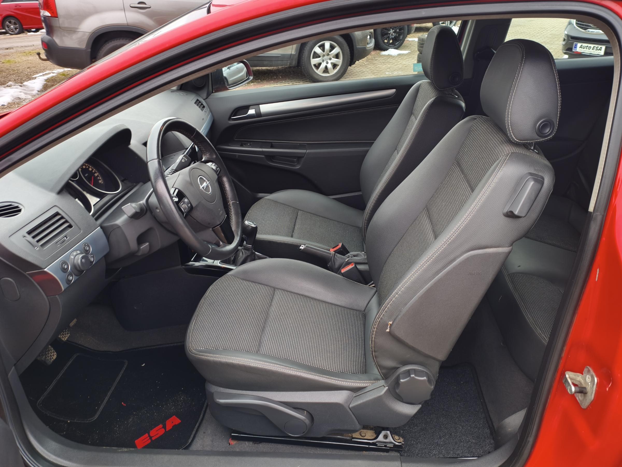 Opel Astra, 2008 - pohled č. 9