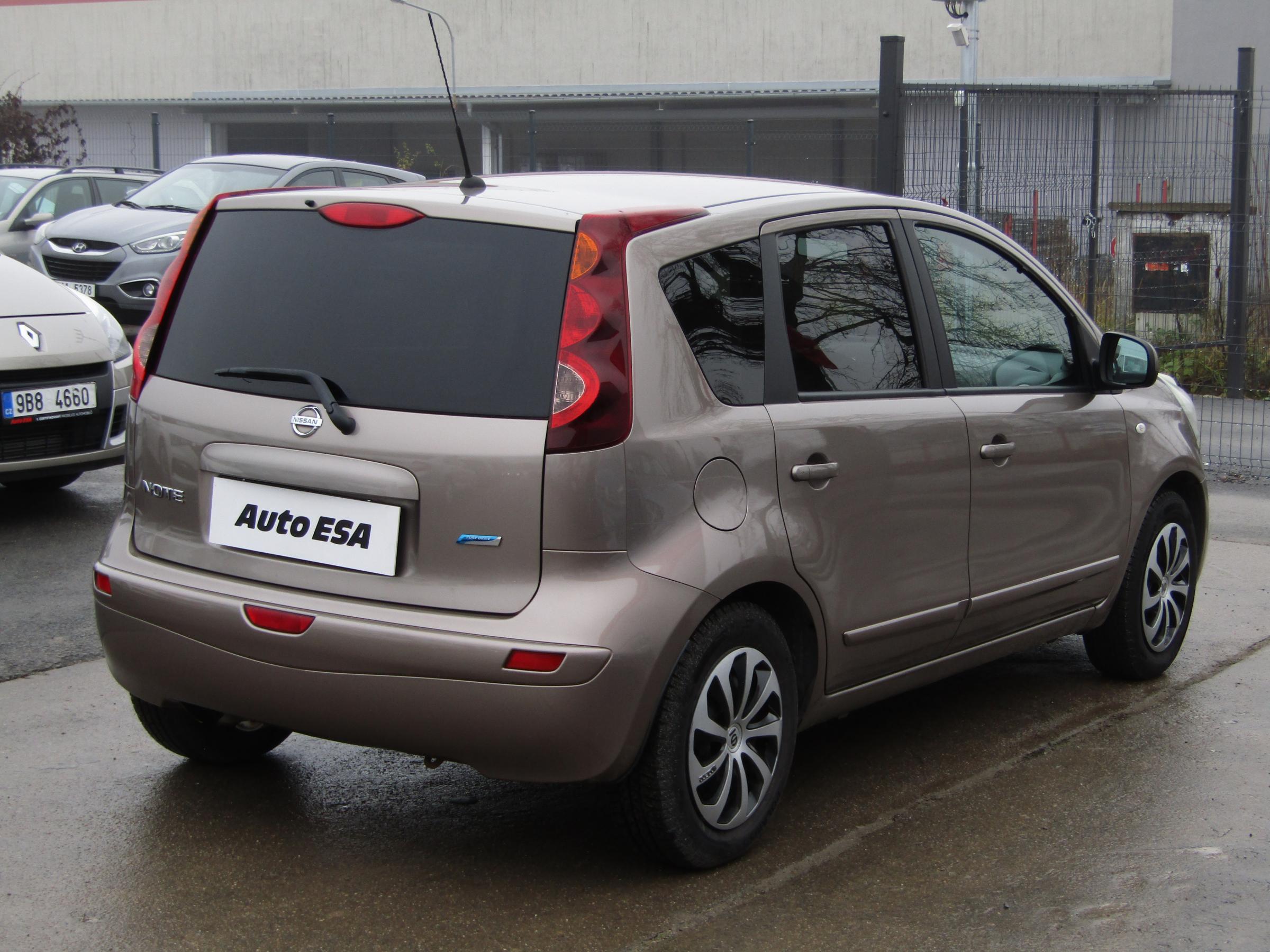 Nissan Note, 2011 - pohled č. 4