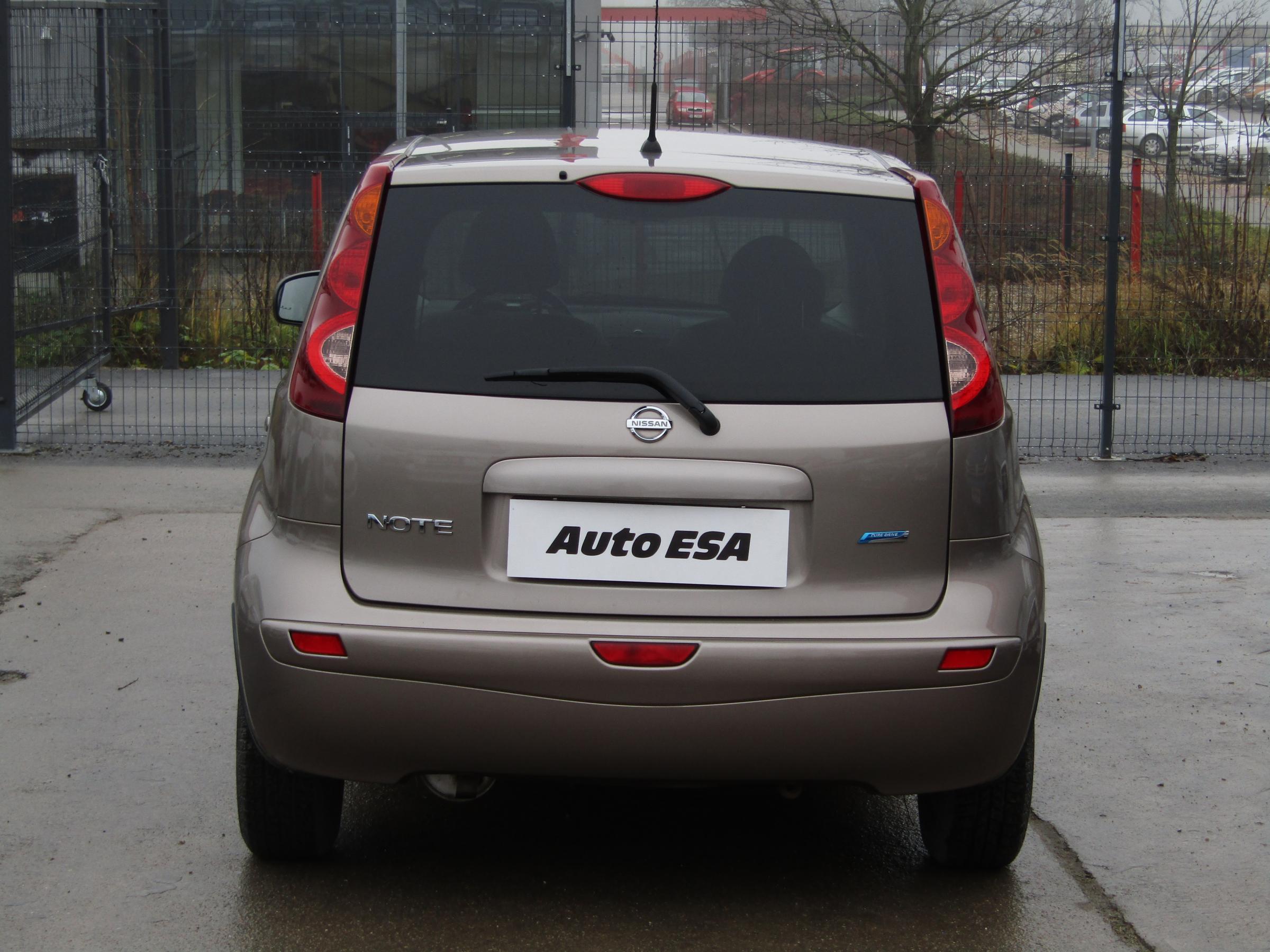 Nissan Note, 2011 - pohled č. 5