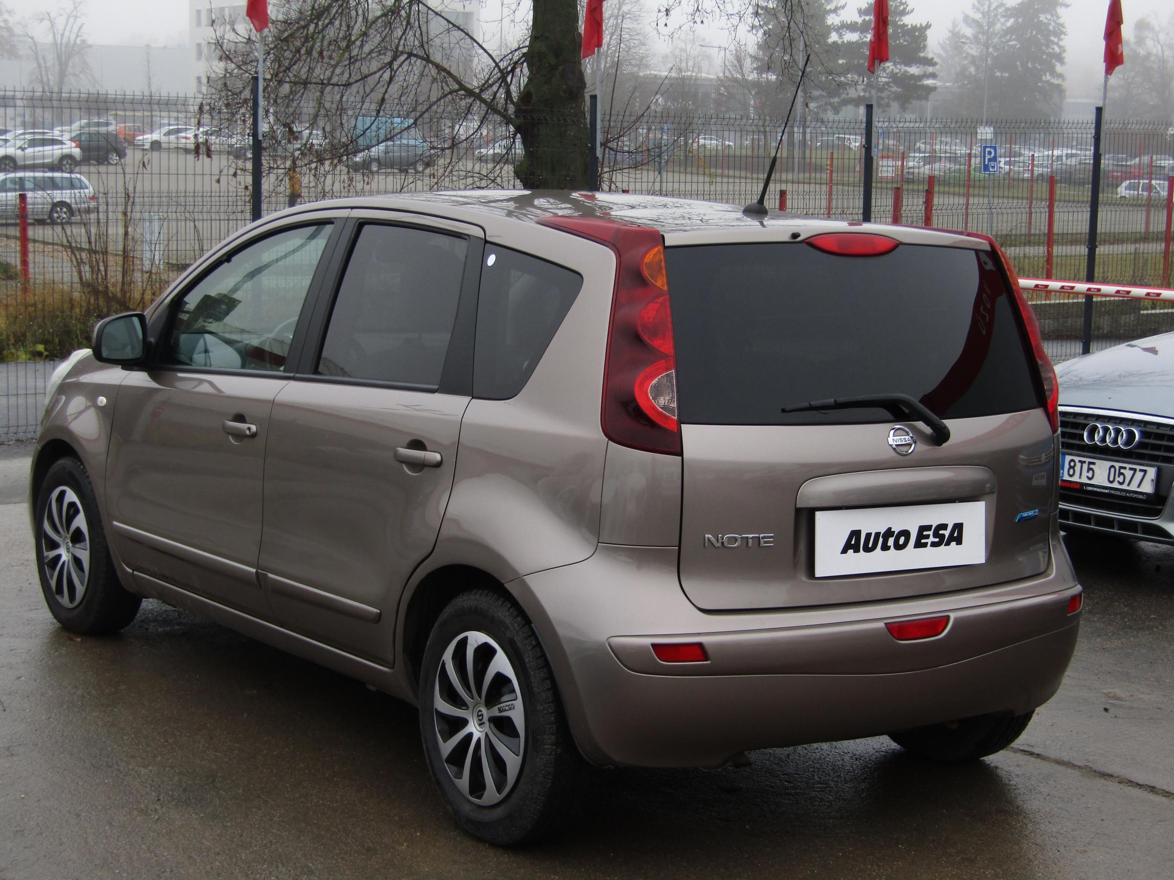 Nissan Note, 2011 - pohled č. 6