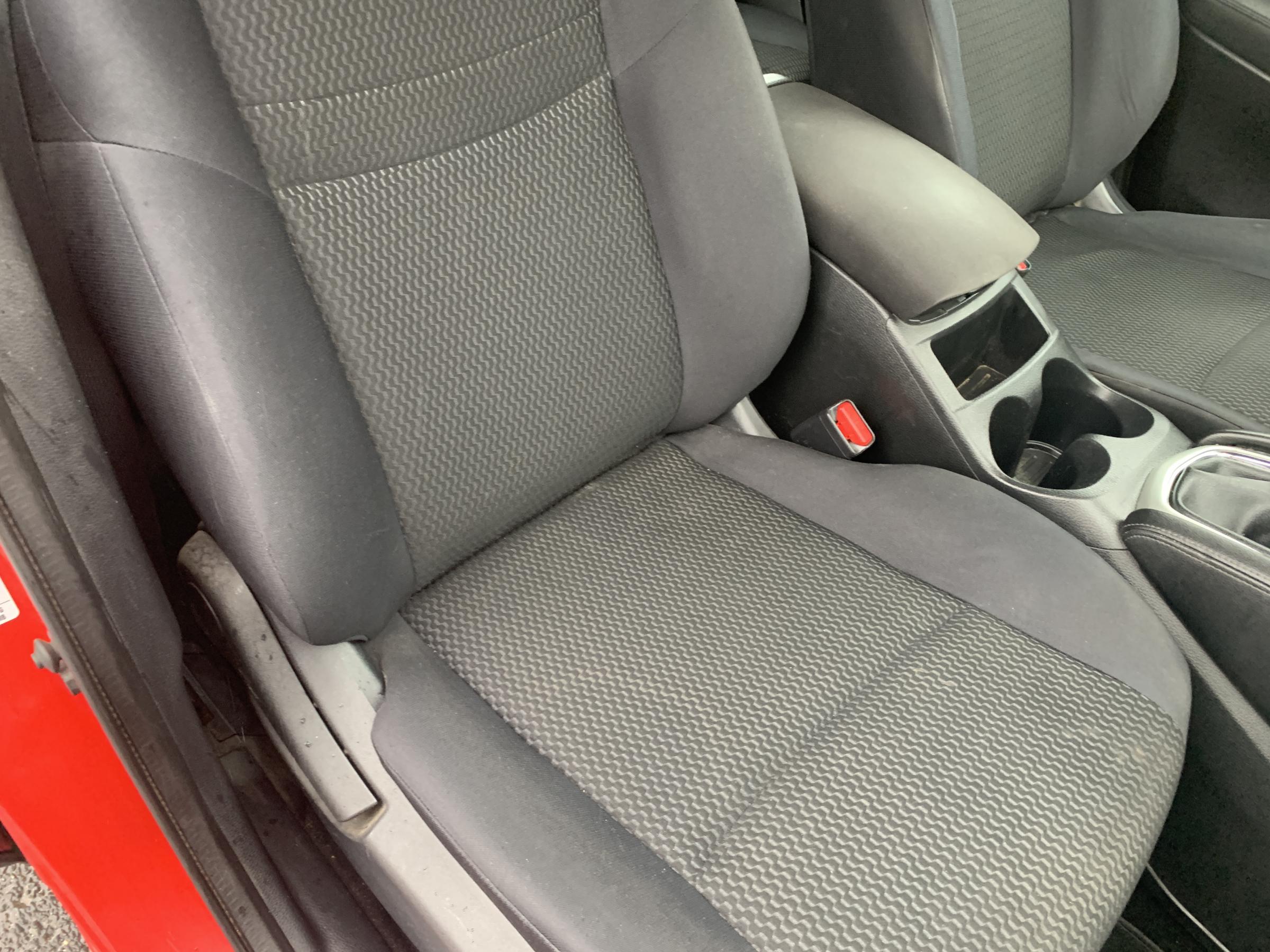 Nissan Qashqai, 2015 - pohled č. 12