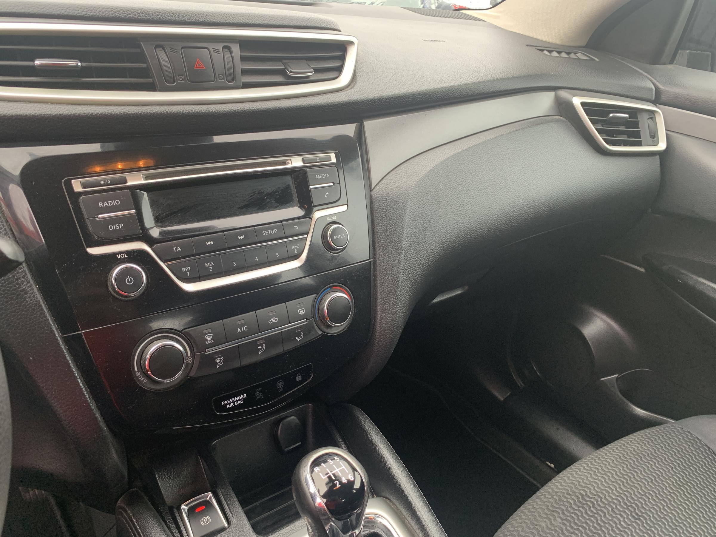 Nissan Qashqai, 2015 - pohled č. 14