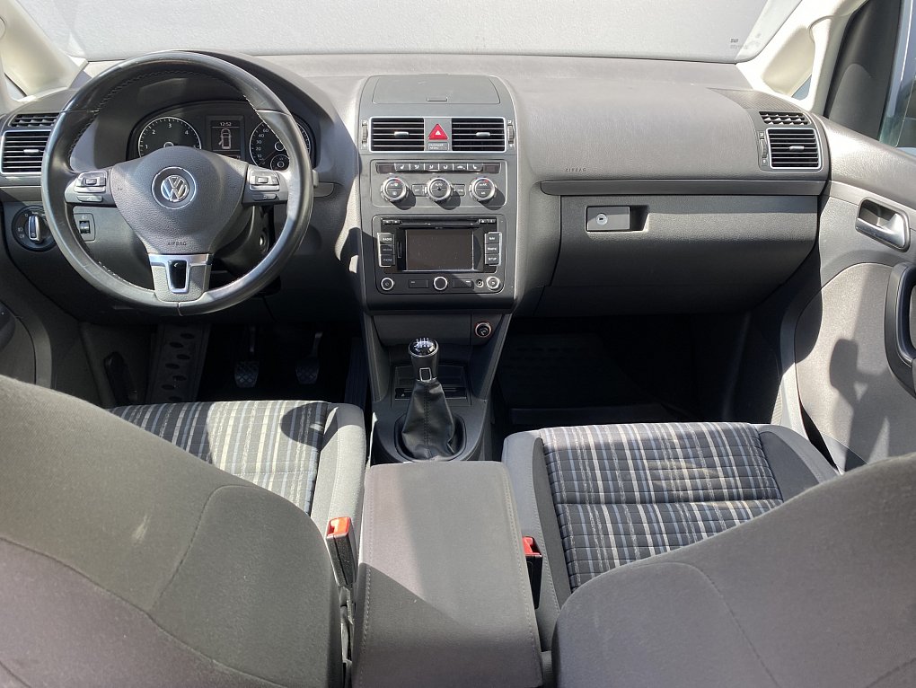 Volkswagen Touran 2.0 TDi CROSS