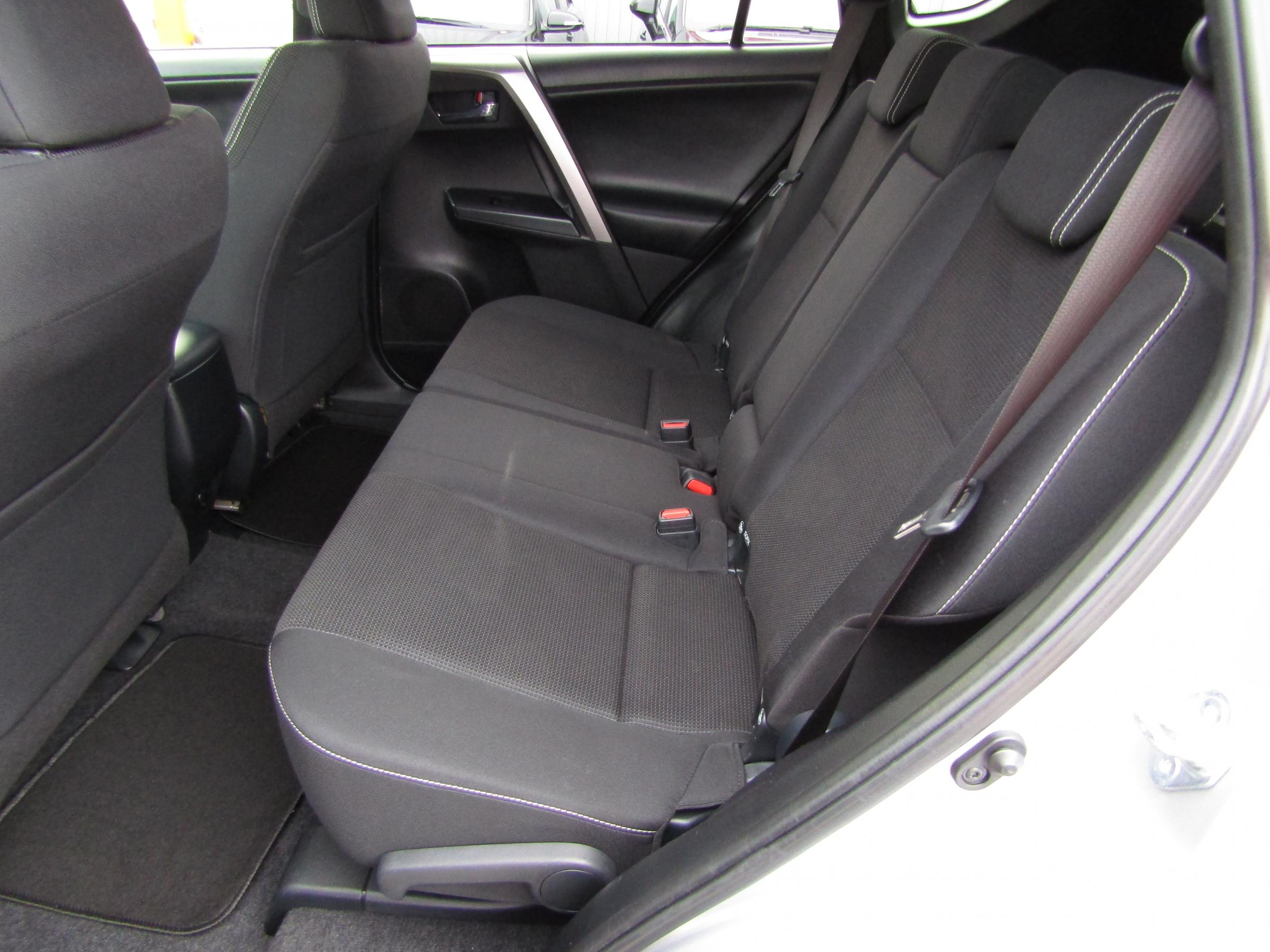 Toyota RAV4, 2017 - pohled č. 10