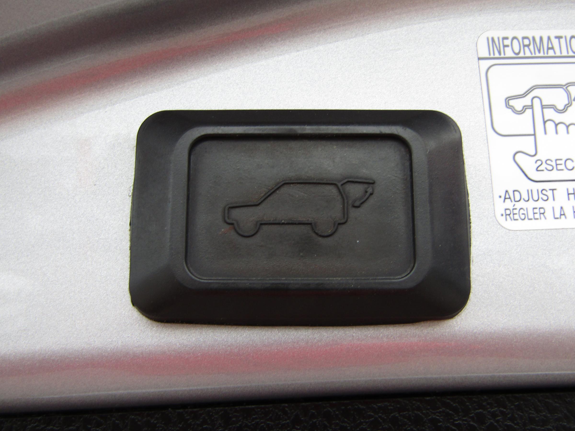 Toyota RAV4, 2017 - pohled č. 19