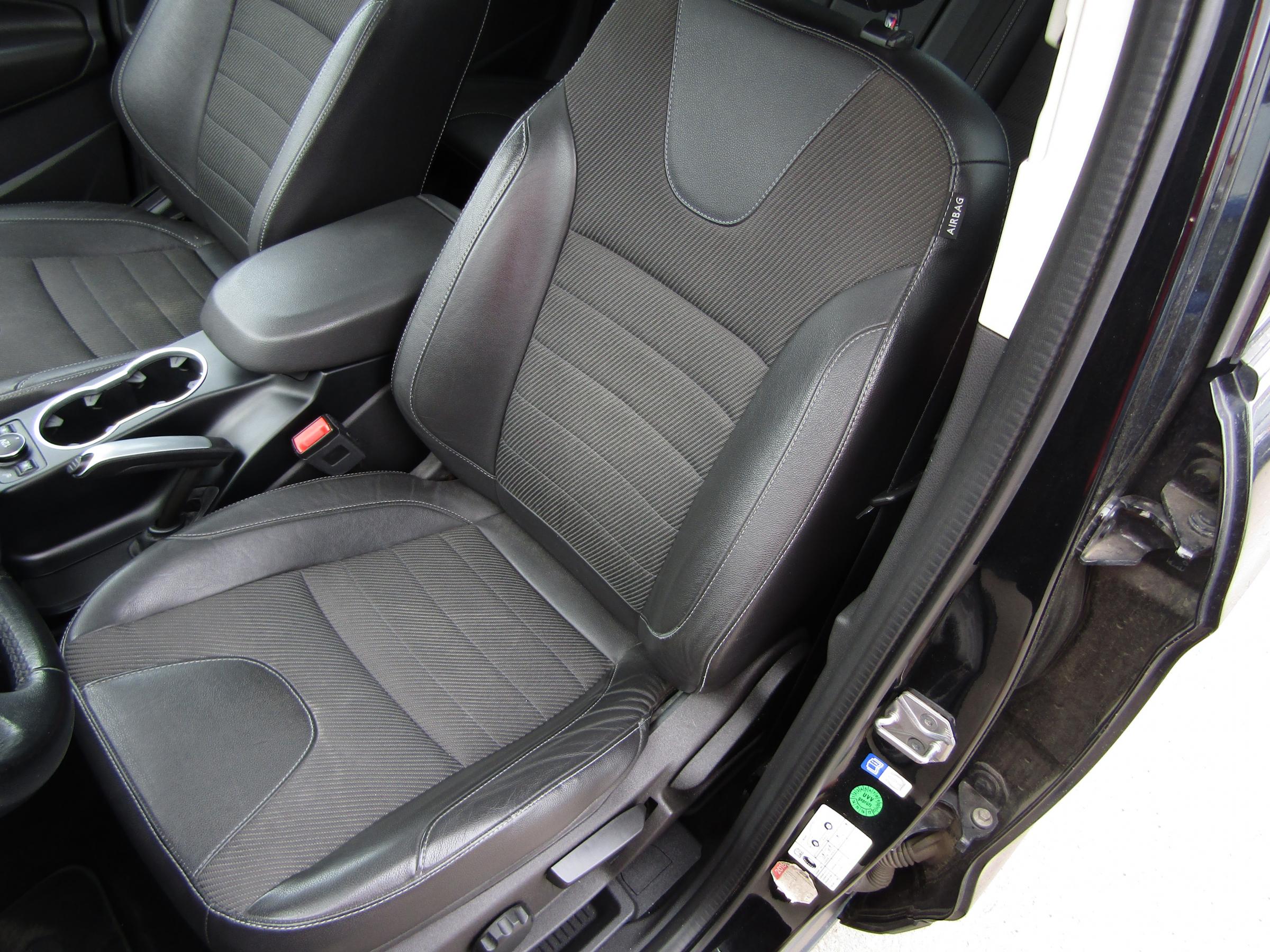 Ford Kuga, 2015 - pohled č. 10