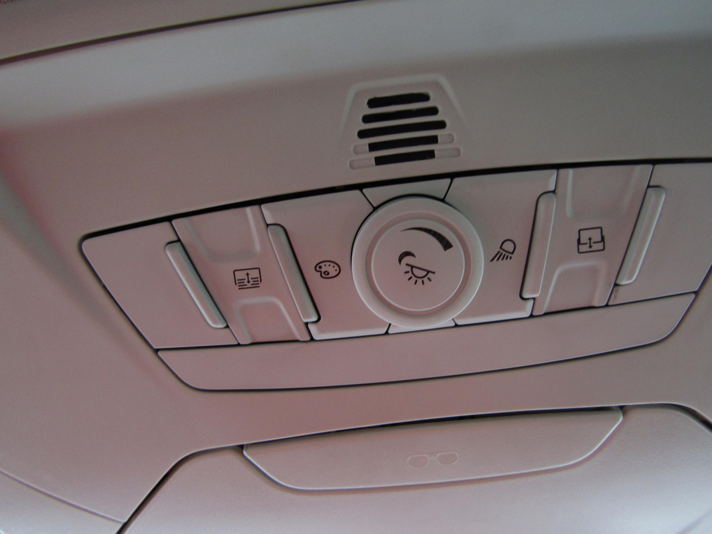 Ford Kuga, 2015 - pohled č. 23