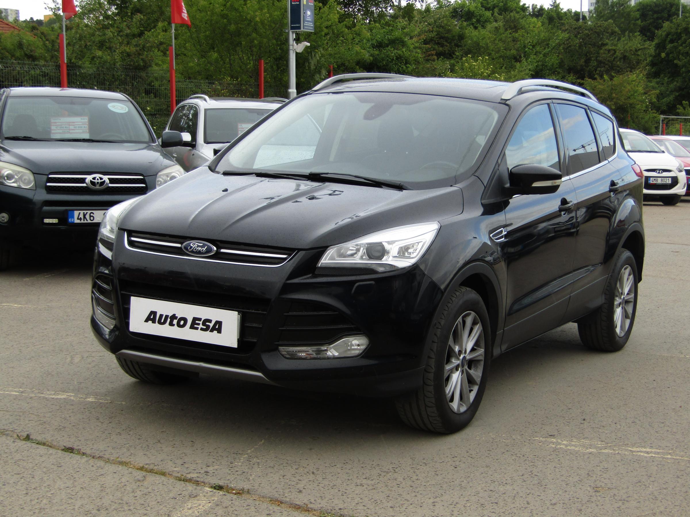 Ford Kuga, 2015 - pohled č. 3