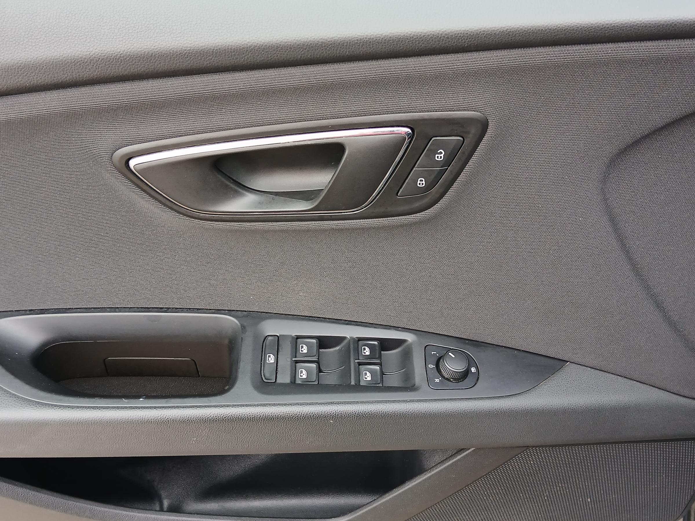 Seat Leon, 2016 - pohled č. 11