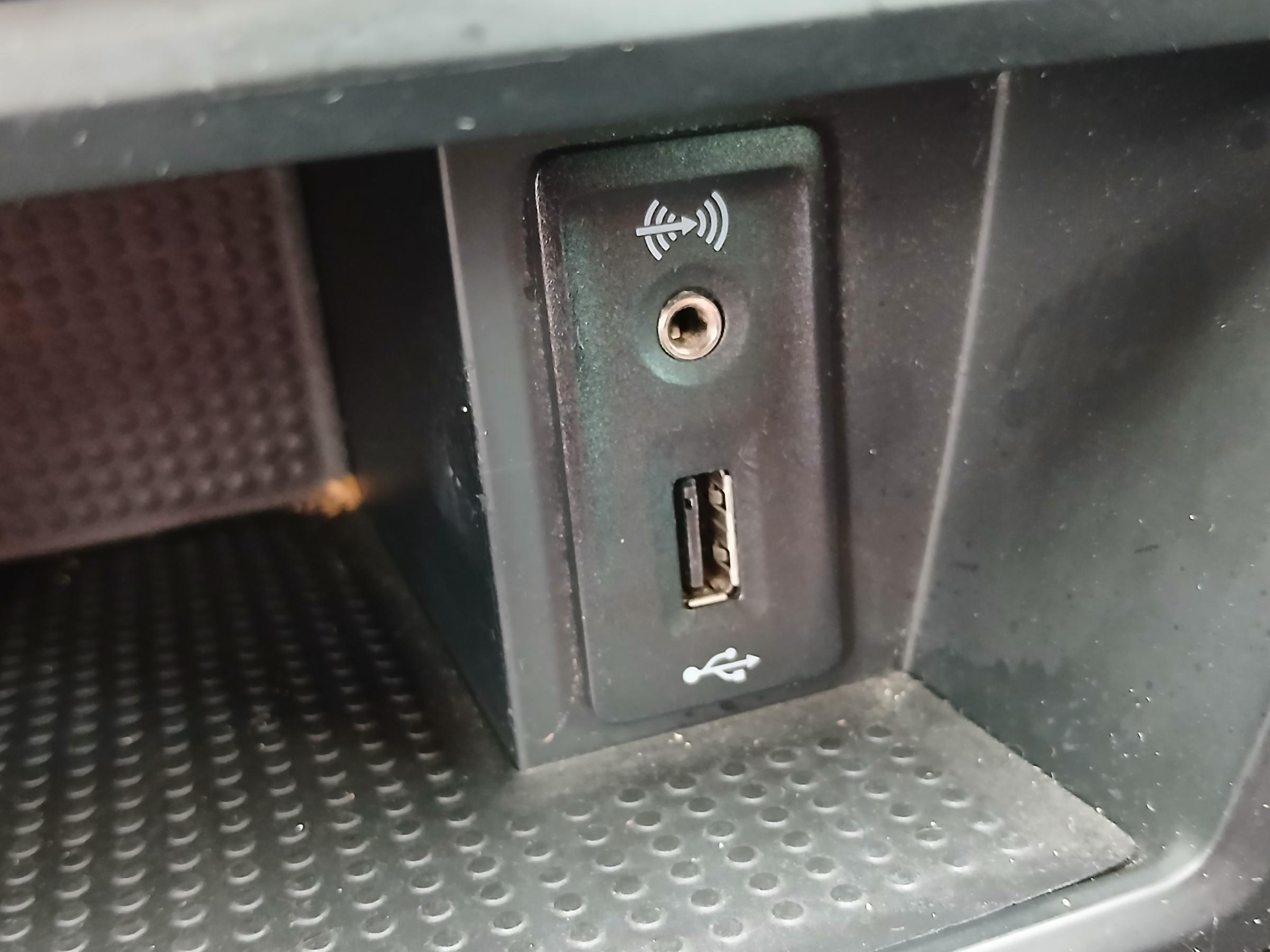 Seat Leon, 2016 - pohled č. 17