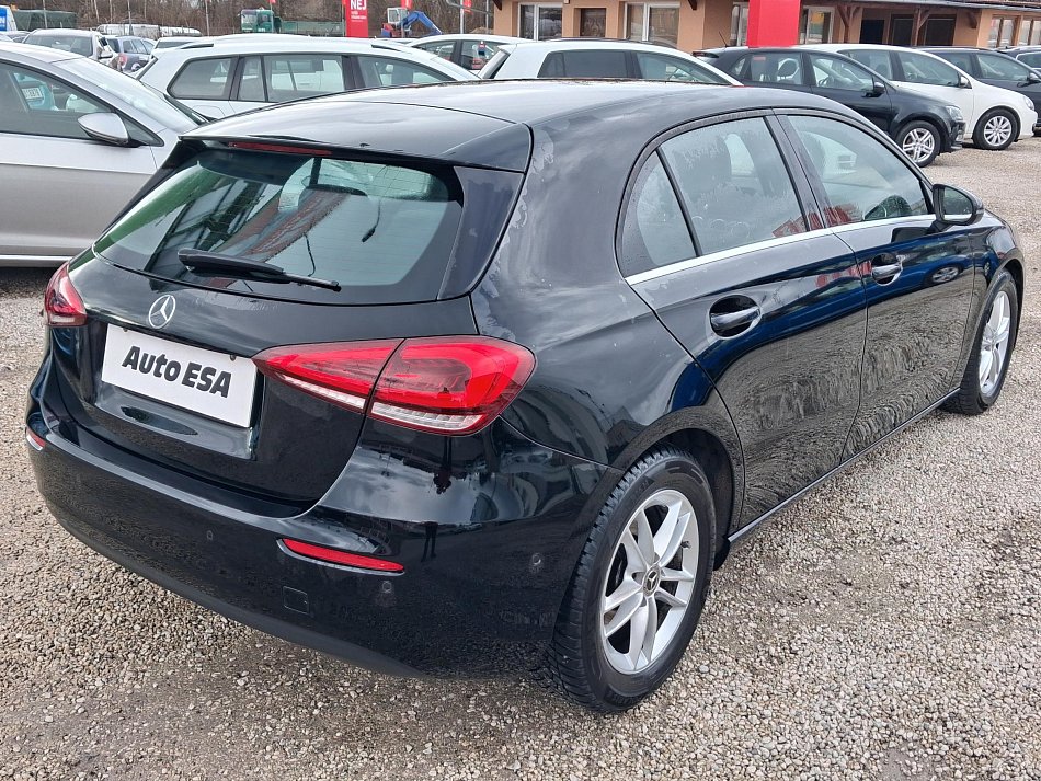 Mercedes-Benz Třída A 1.3L 