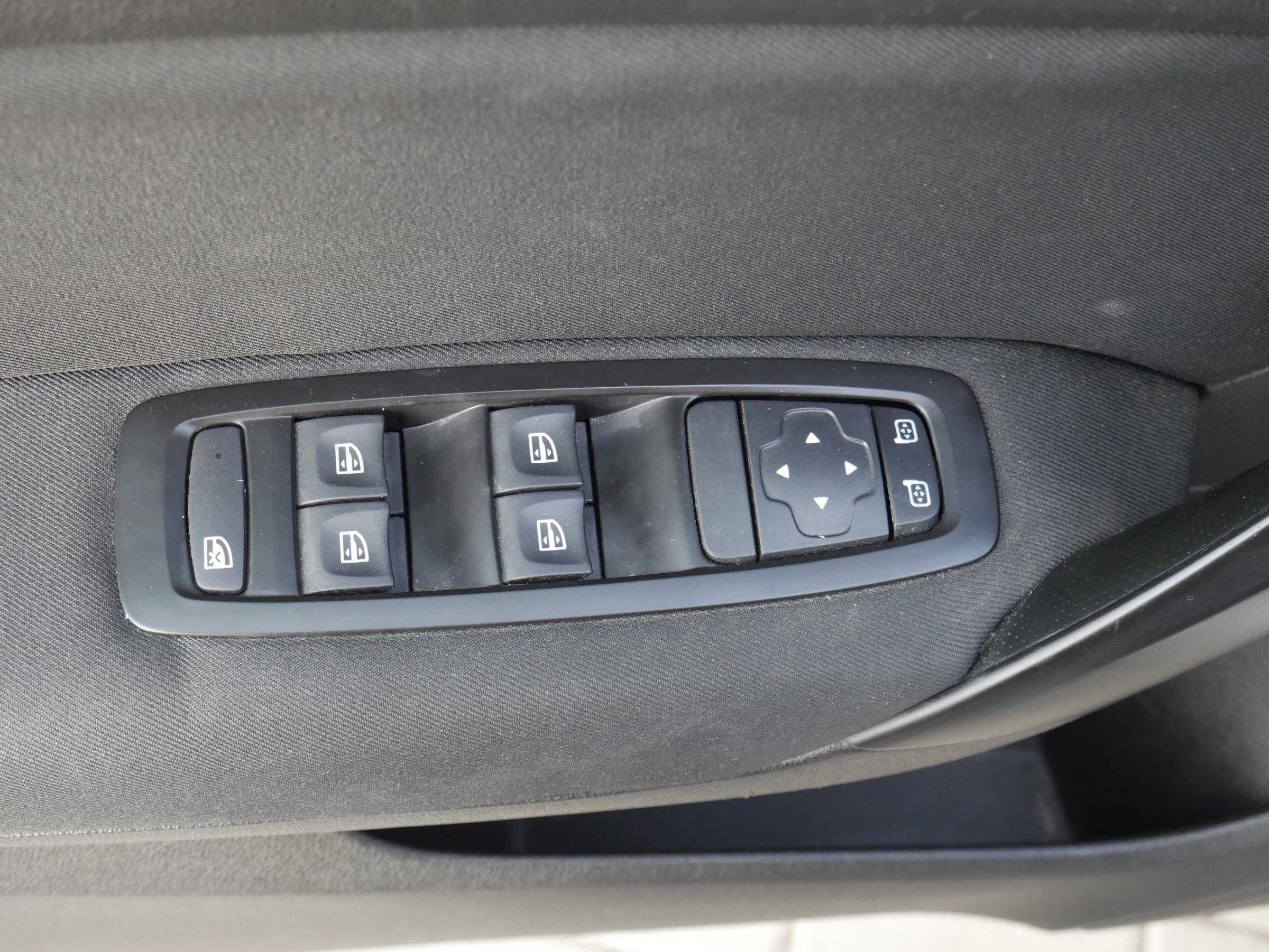 Renault Mégane, 2016 - pohled č. 11