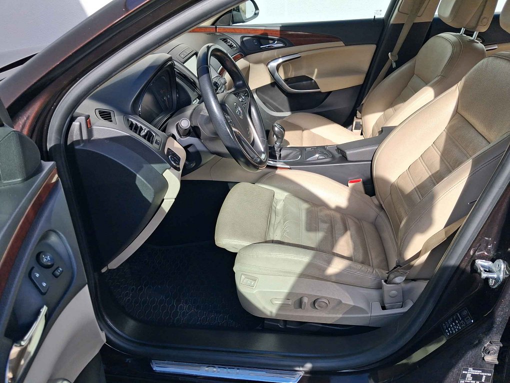 Opel Insignia 2.0CDTi 