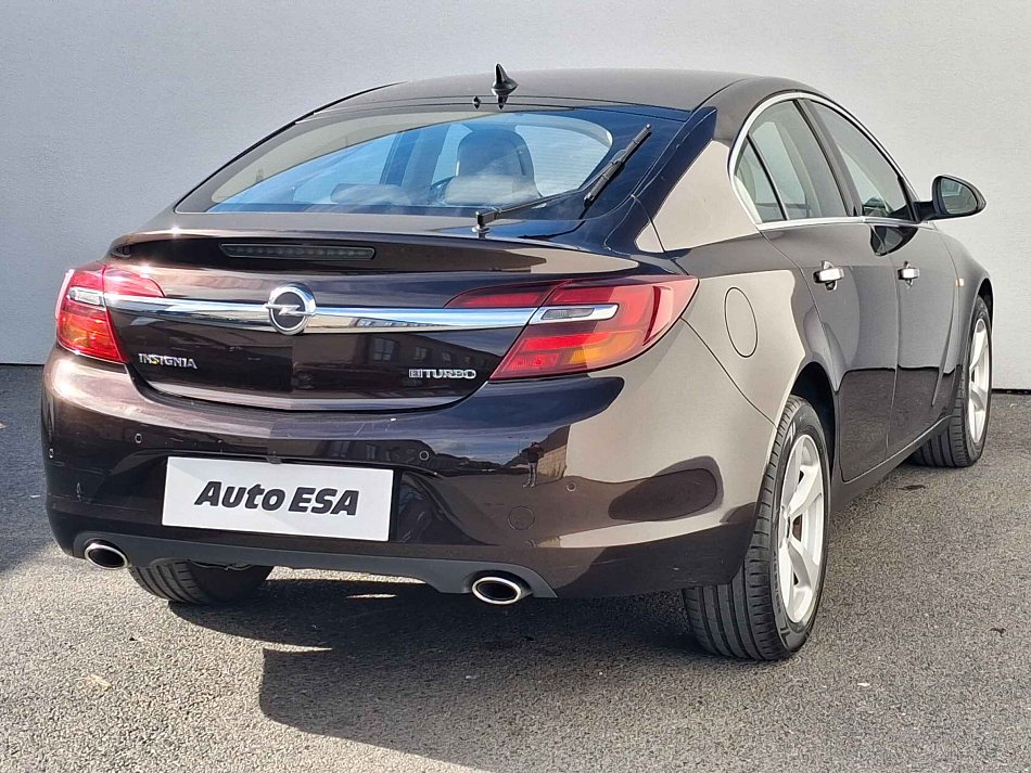 Opel Insignia 2.0CDTi 
