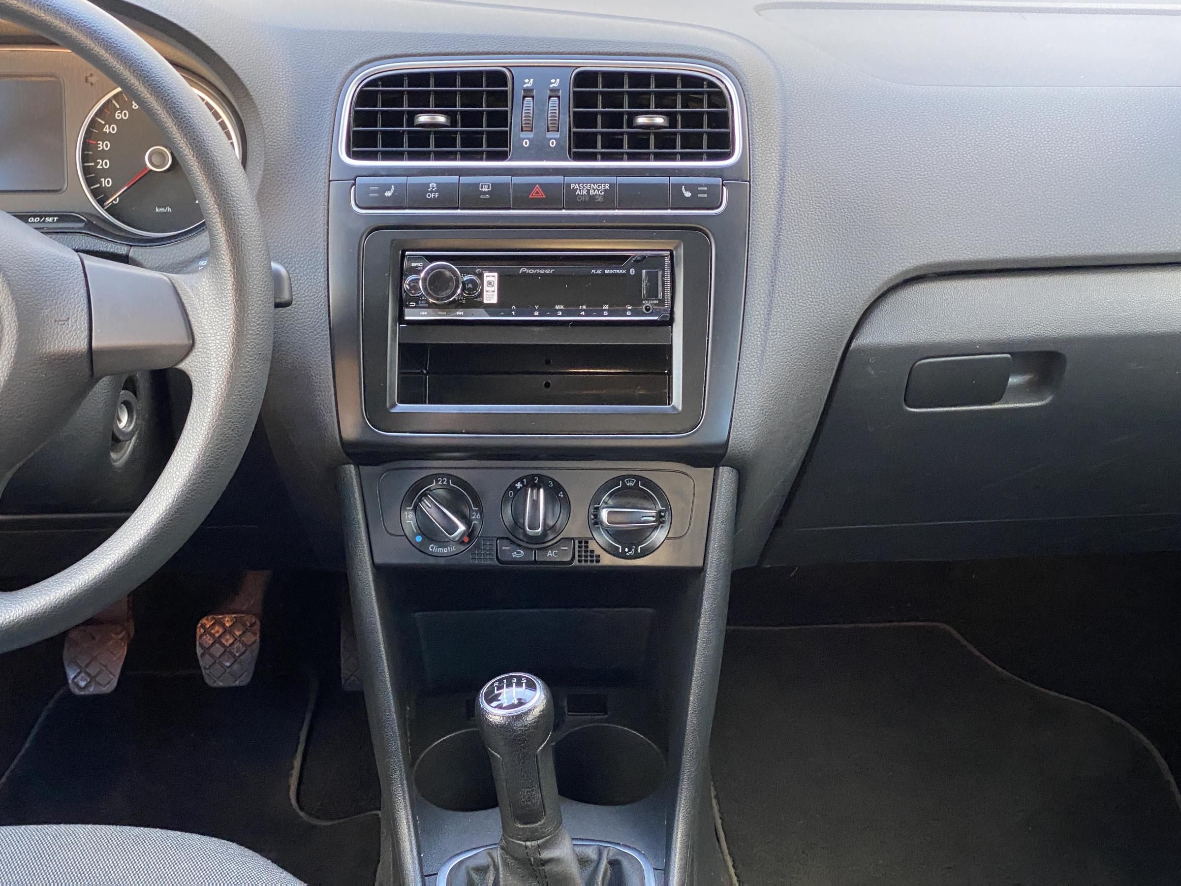 Volkswagen Polo, 2010 - pohled č. 8