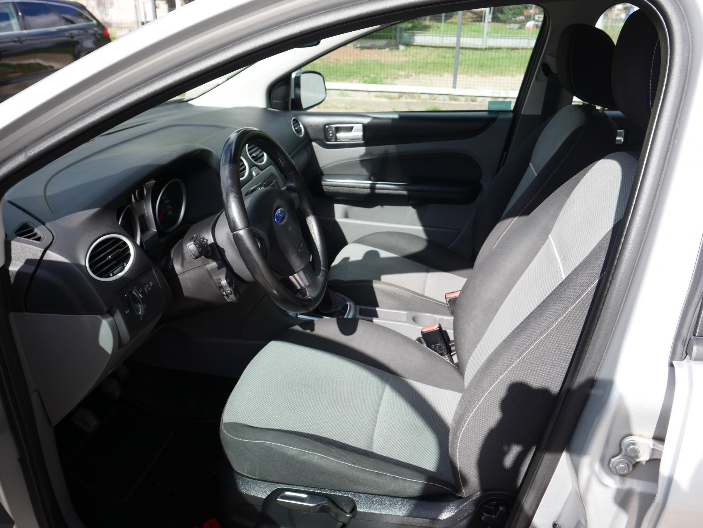 Ford Focus, 2011 - pohled č. 9