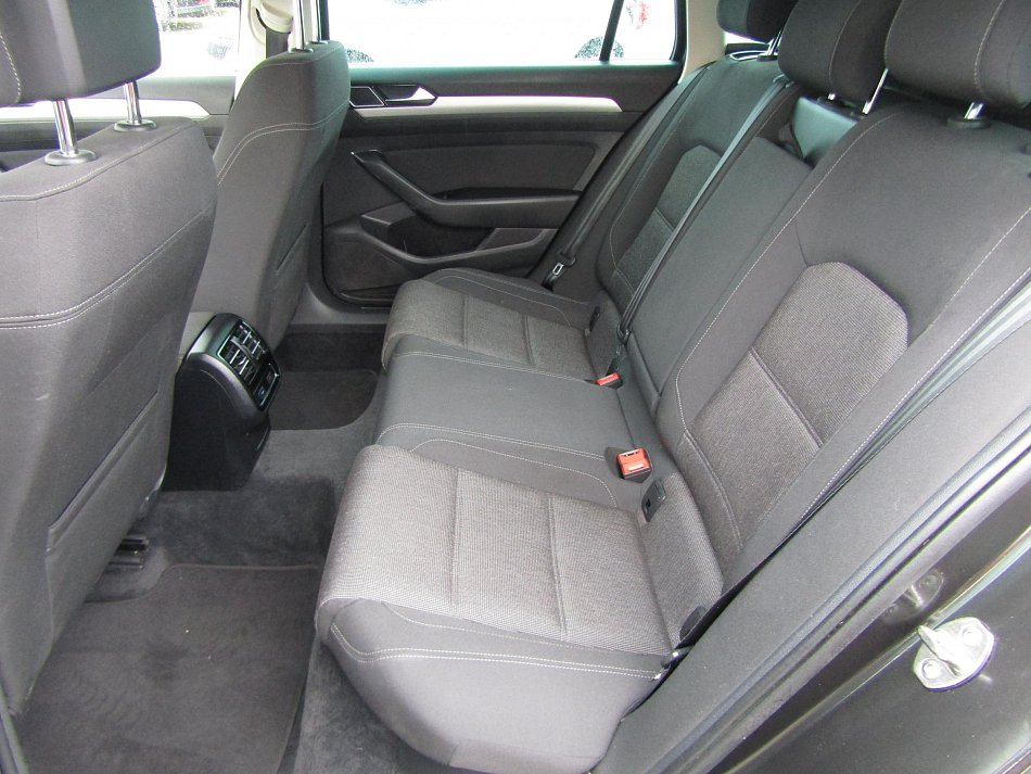 Volkswagen Passat 2.0 TDi Comfortline