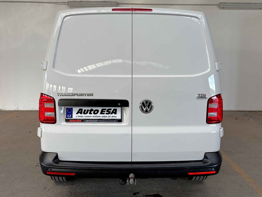 Volkswagen Transporter 2.0TDi  L2H1