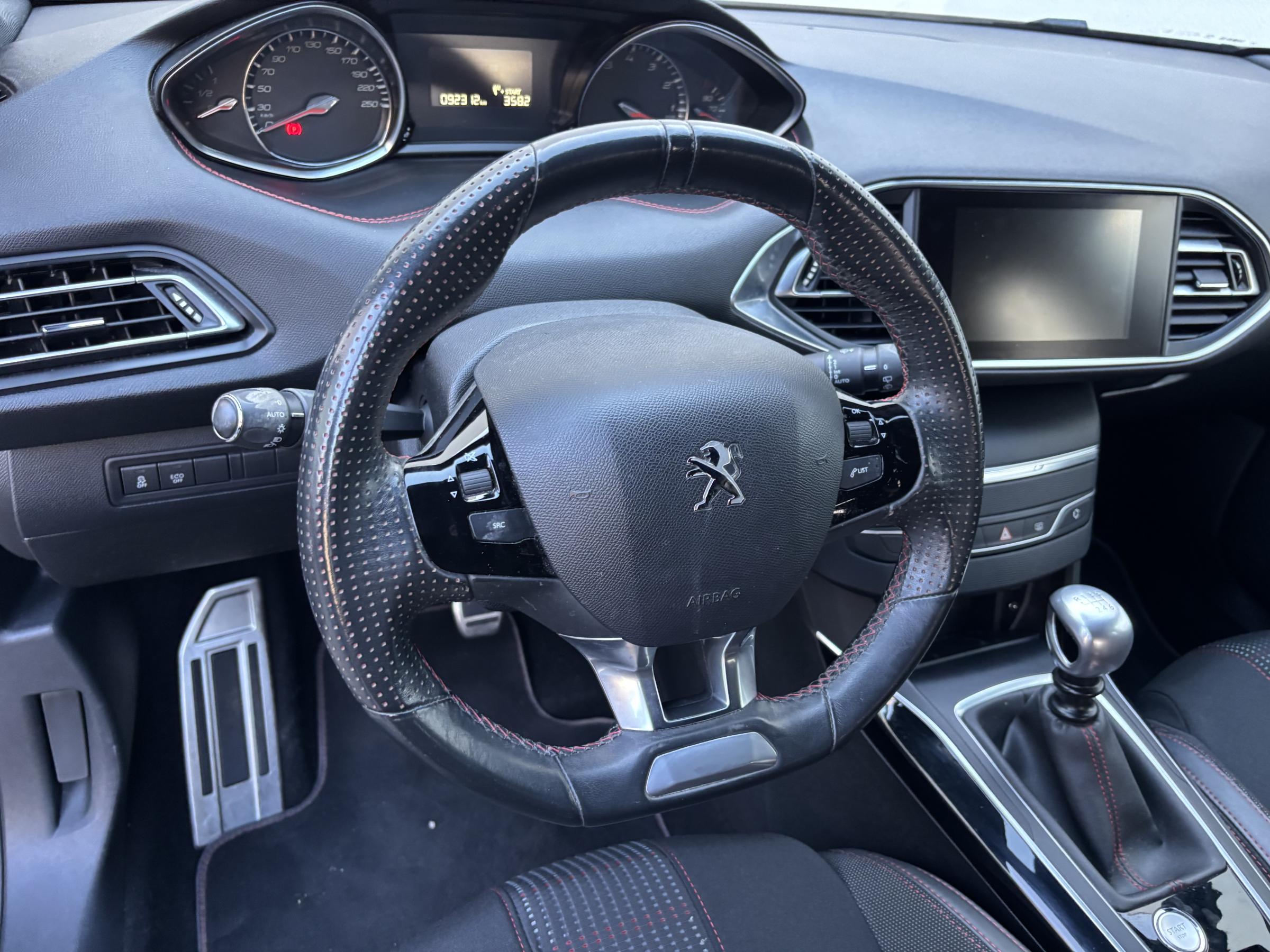 Peugeot 308, 2017 - pohled č. 12