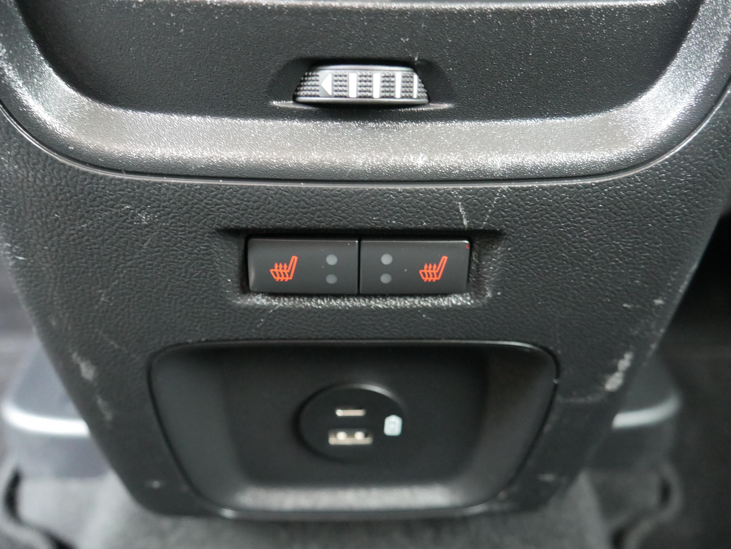 Ford Kuga, 2020 - pohled č. 14