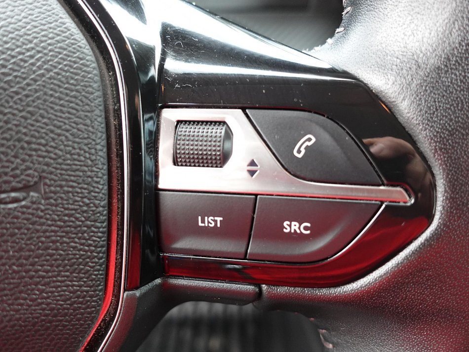 Peugeot 2008 1.2 PT Active