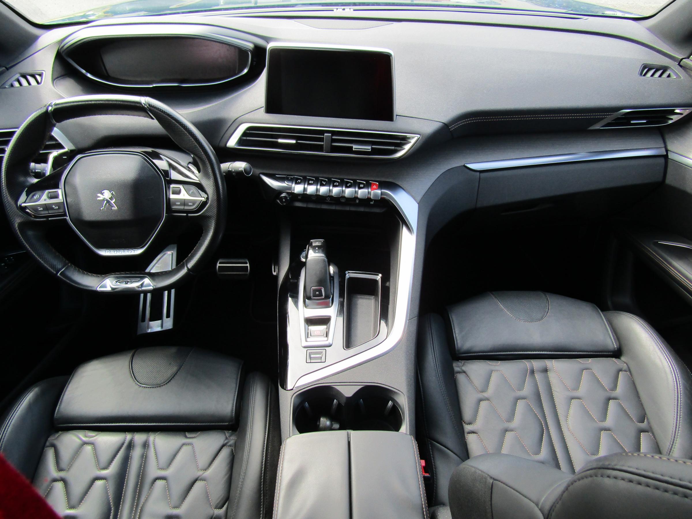 Peugeot 5008, 2018 - pohled č. 8