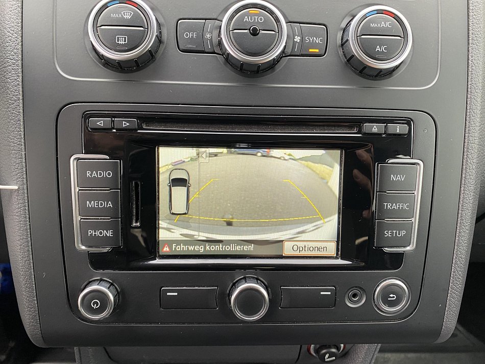 Volkswagen Touran 2.0 TDi CROSS