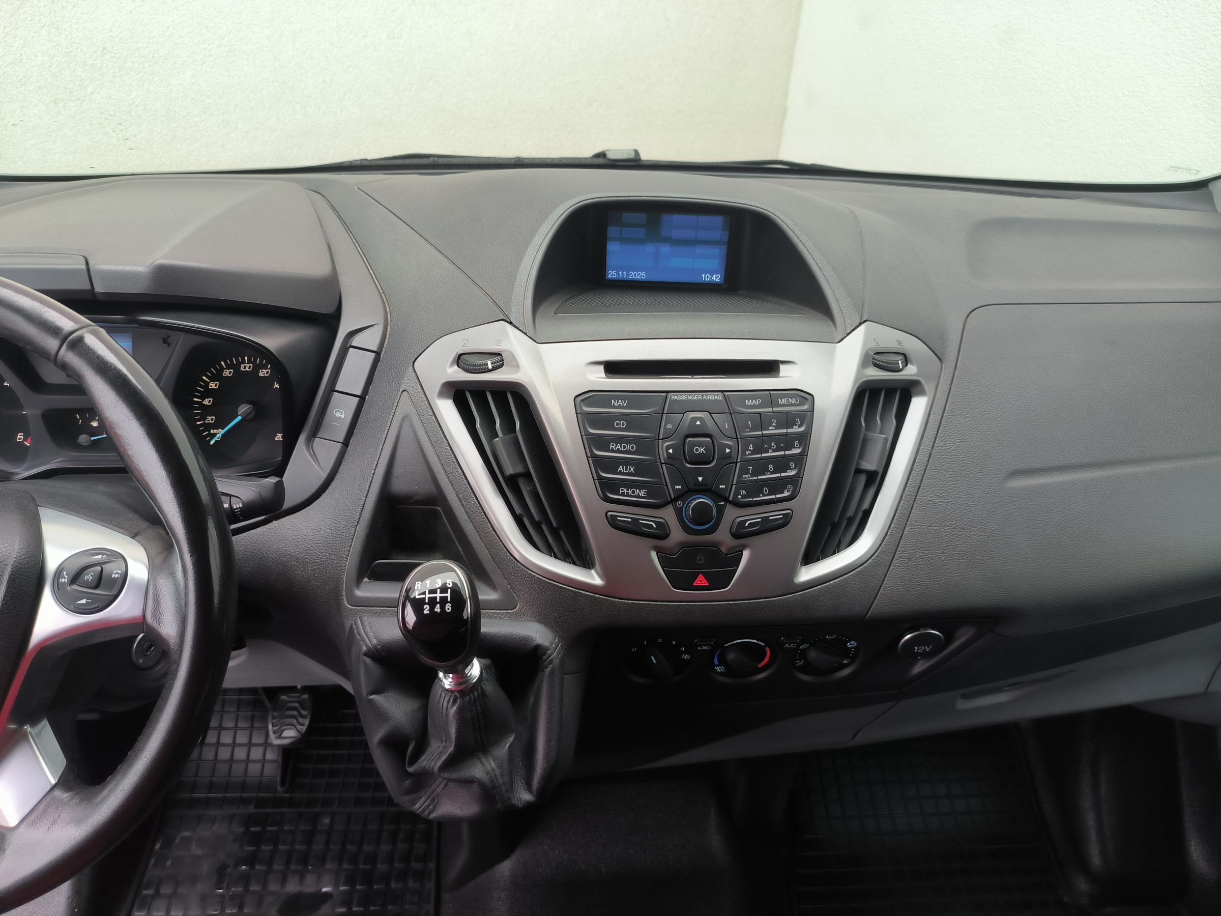 Ford Transit Custom, 2018 - pohled č. 12