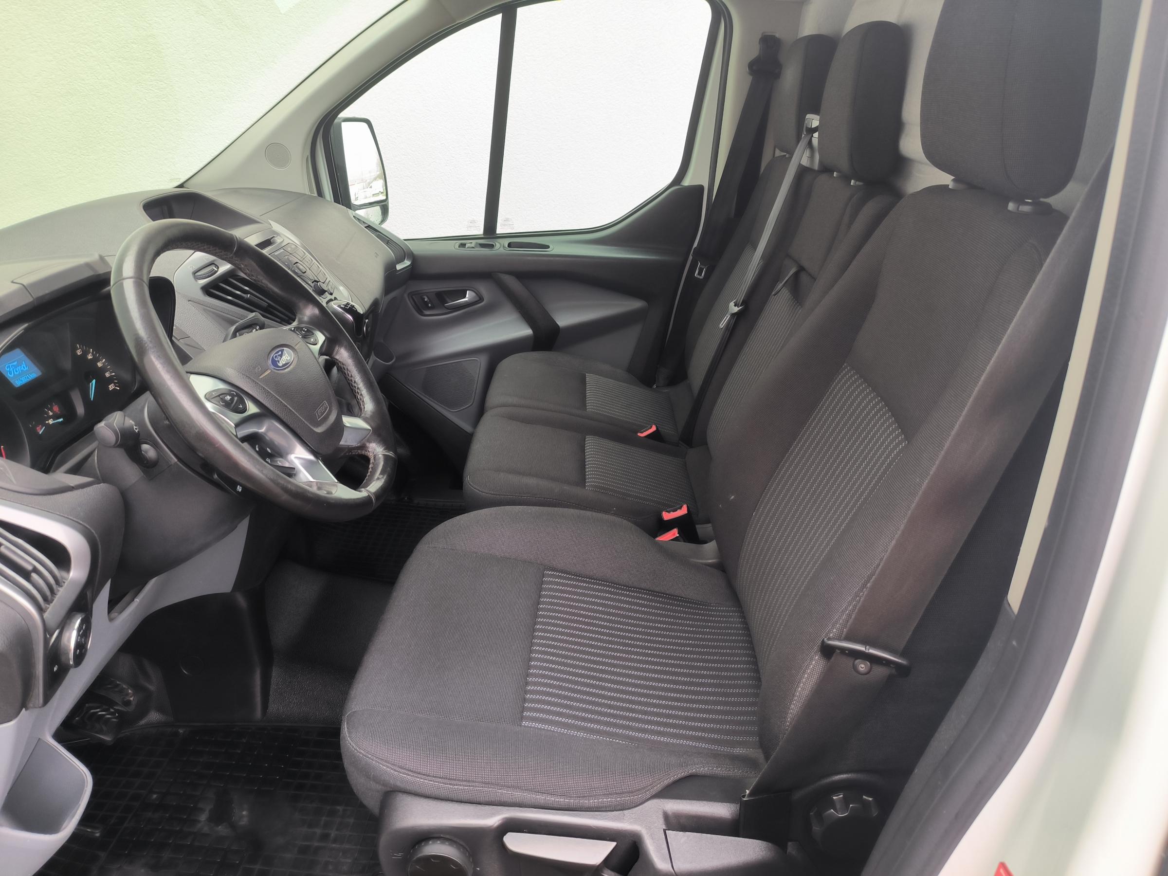 Ford Transit Custom, 2018 - pohled č. 22