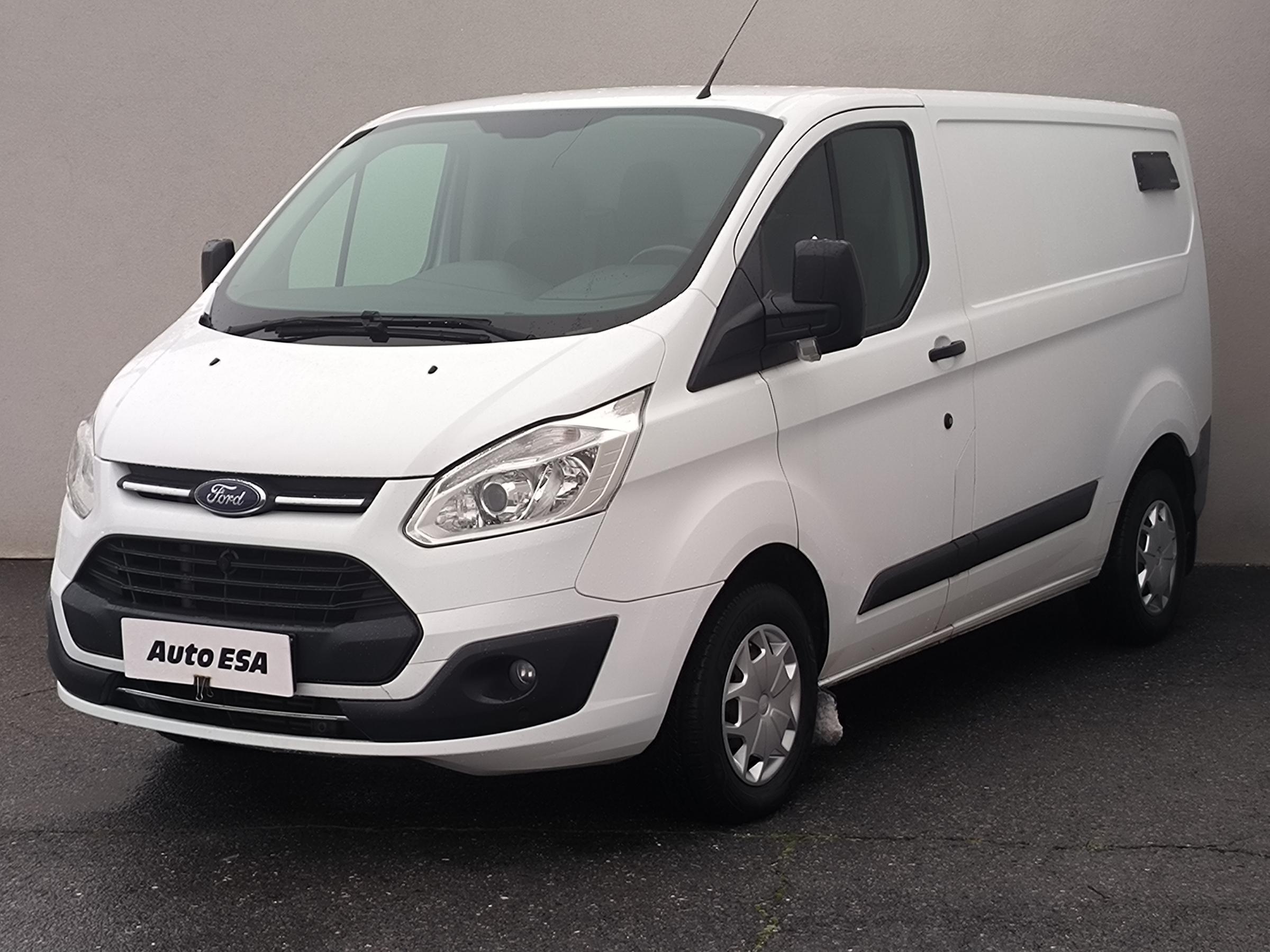 Ford Transit Custom, 2018 - pohled č. 3