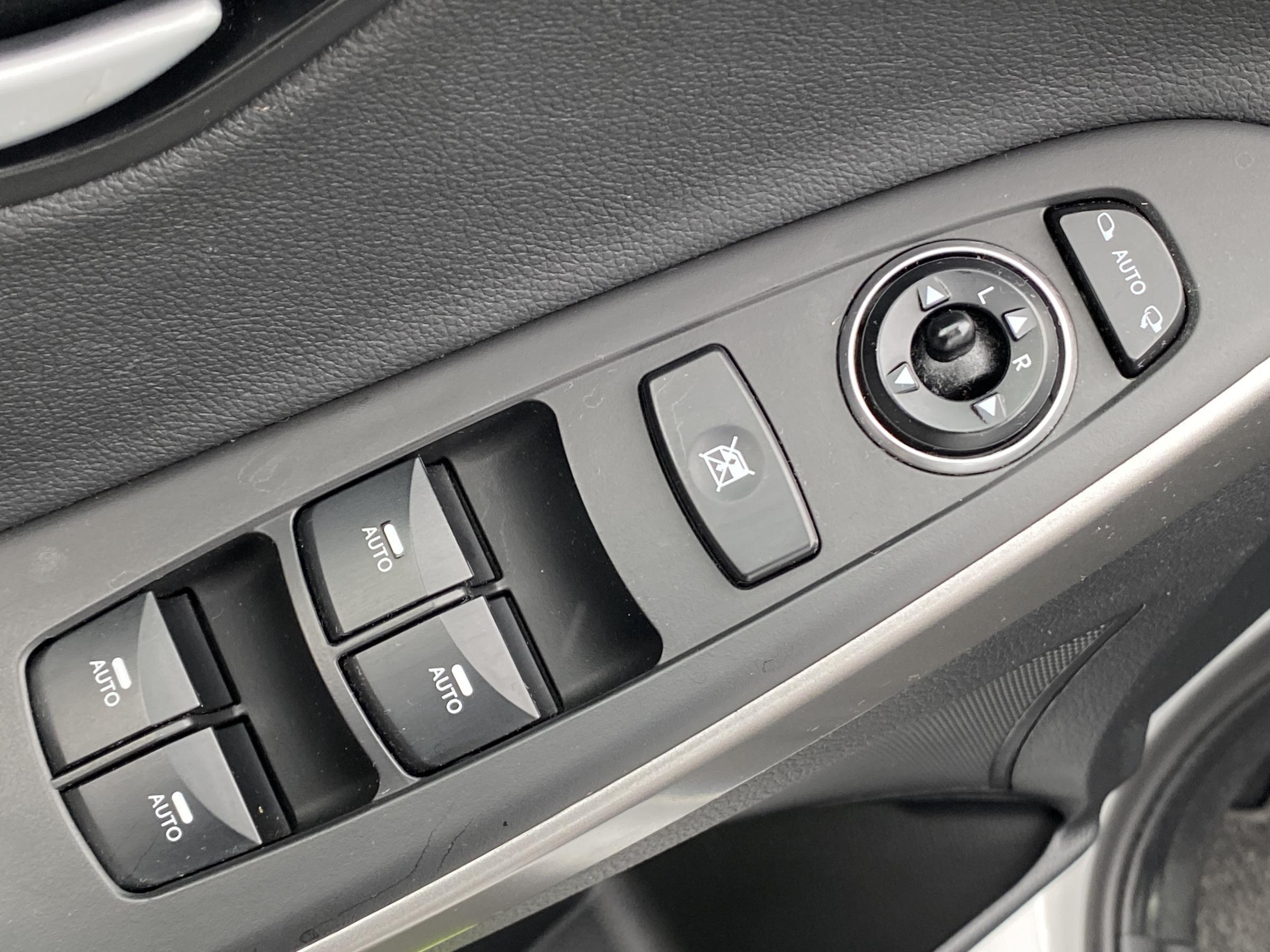 Hyundai i30, 2015 - pohled č. 11