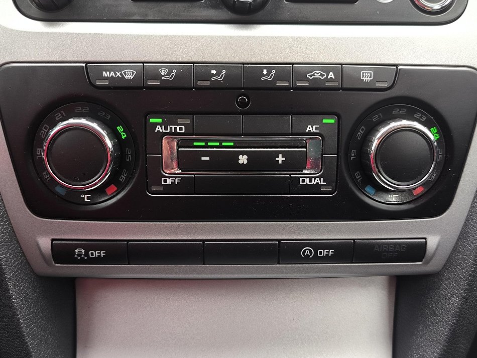 Škoda Octavia II 1.6 TDi Ambition