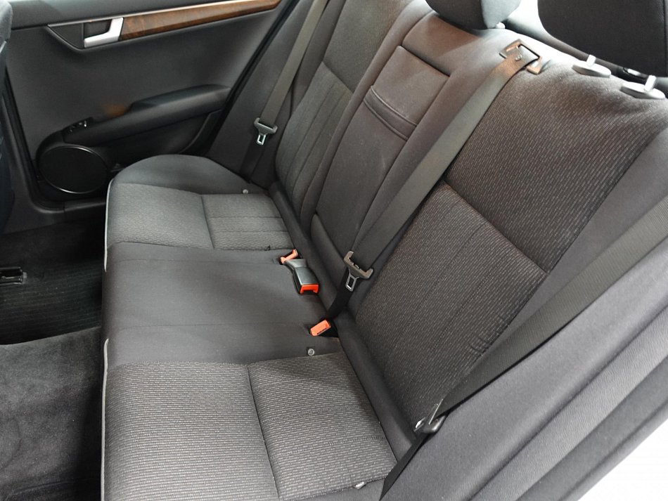 Mercedes-Benz Třída C 1.8K Elegance