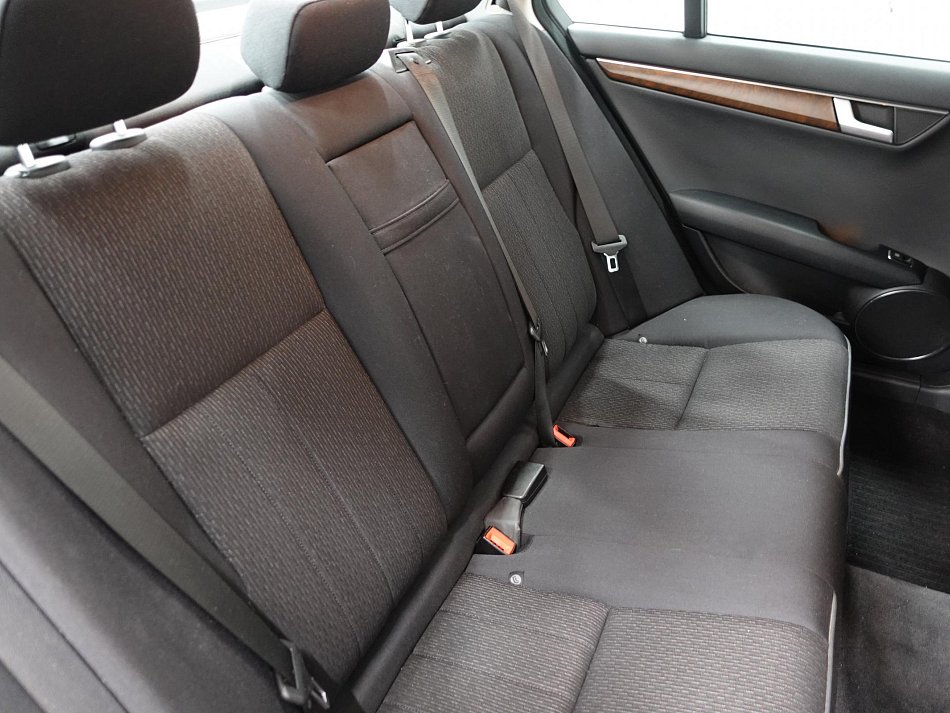 Mercedes-Benz Třída C 1.8K Elegance