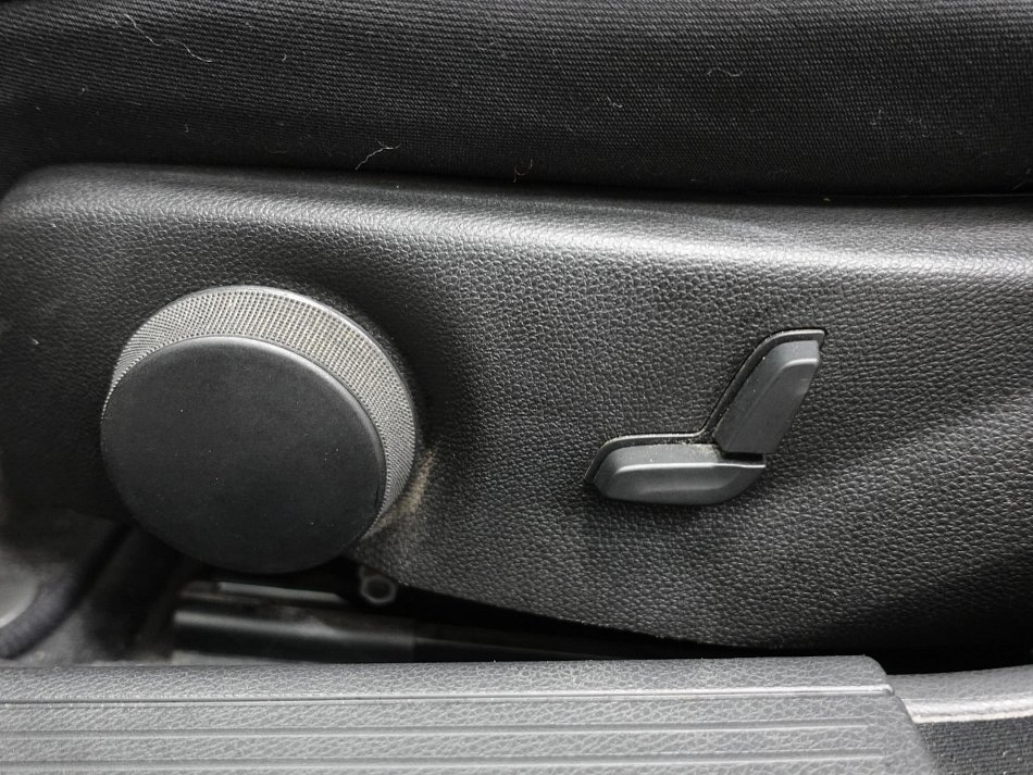 Mercedes-Benz Třída C 1.8K Elegance