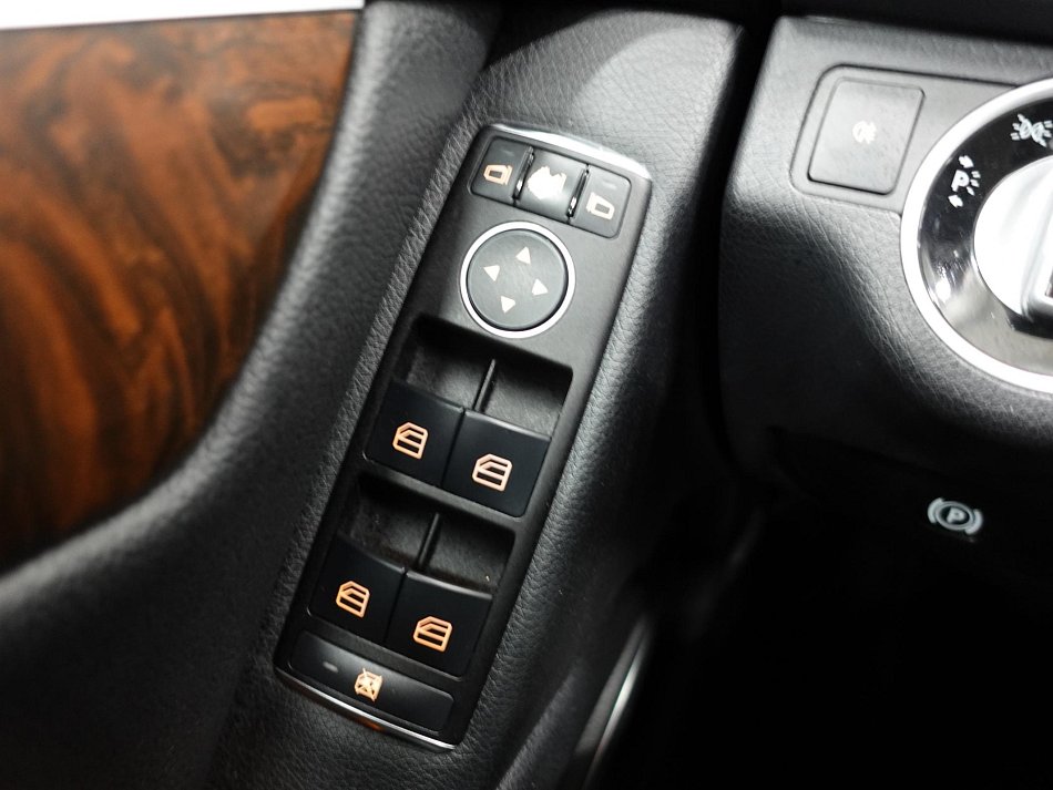 Mercedes-Benz Třída C 1.8K Elegance