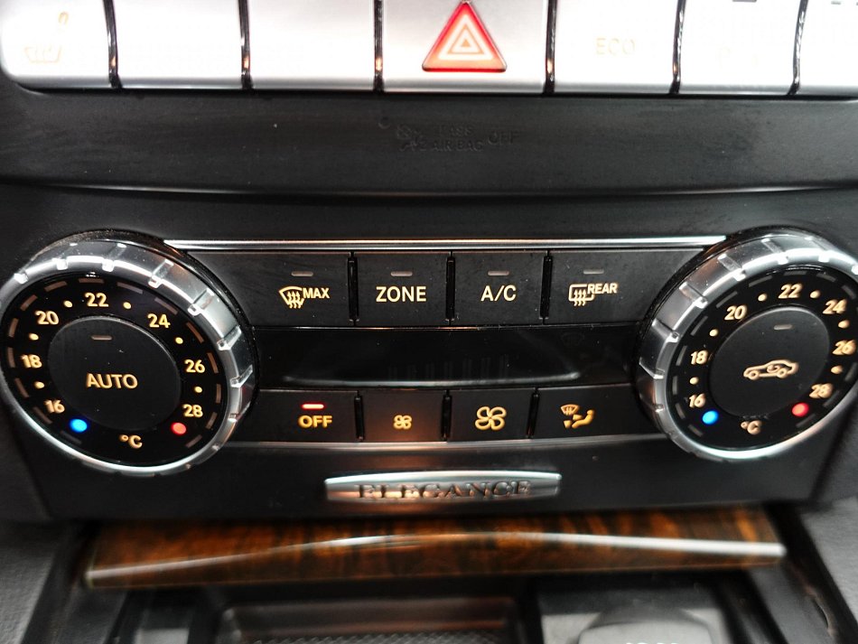 Mercedes-Benz Třída C 1.8K Elegance