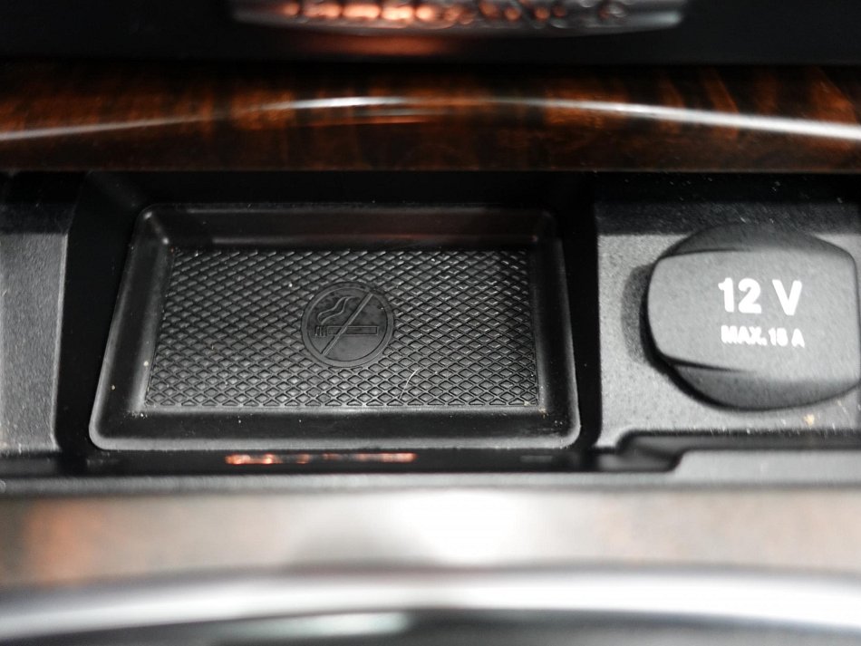 Mercedes-Benz Třída C 1.8K Elegance