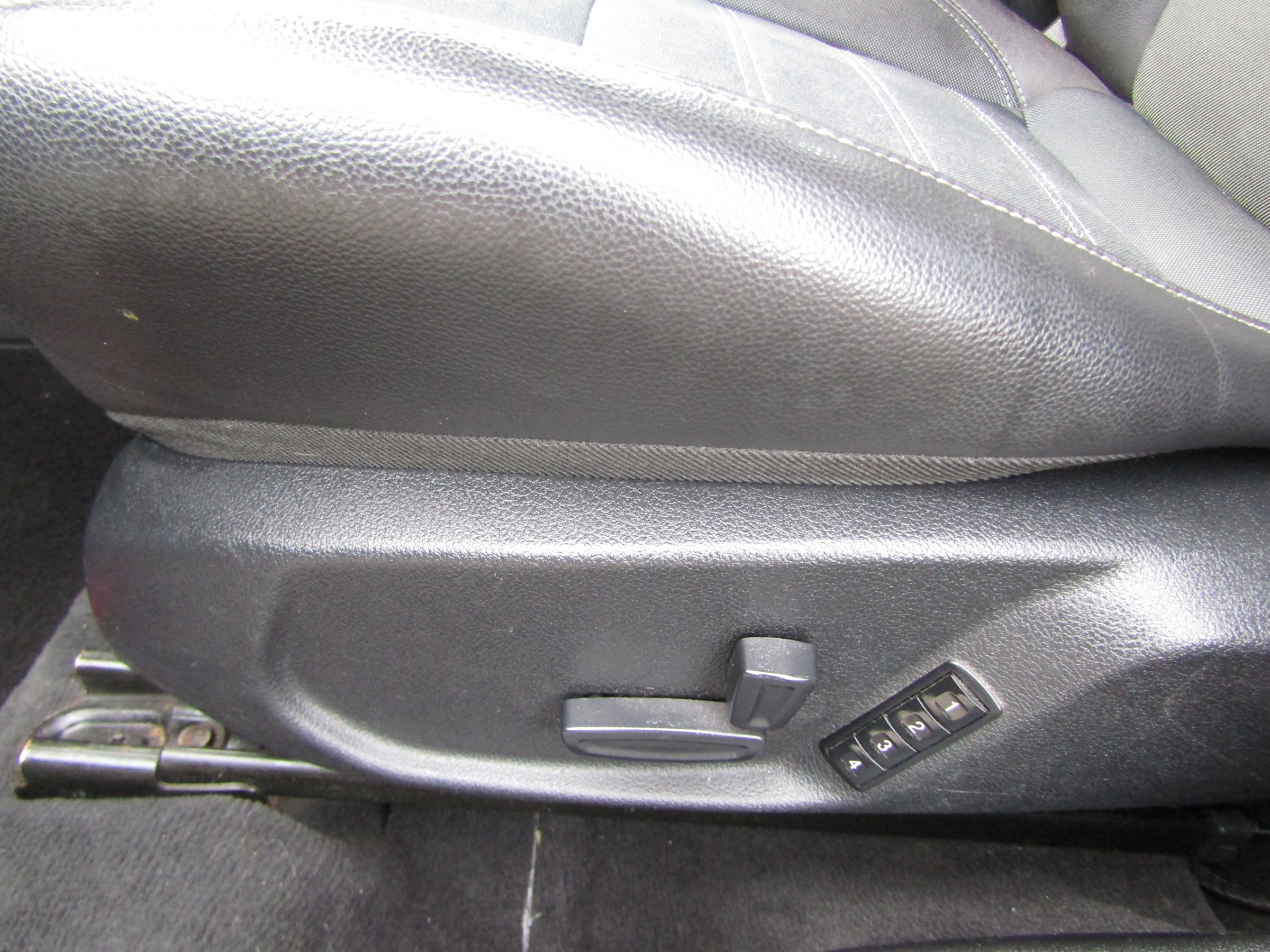 Ford Mondeo, 2010 - pohled č. 11