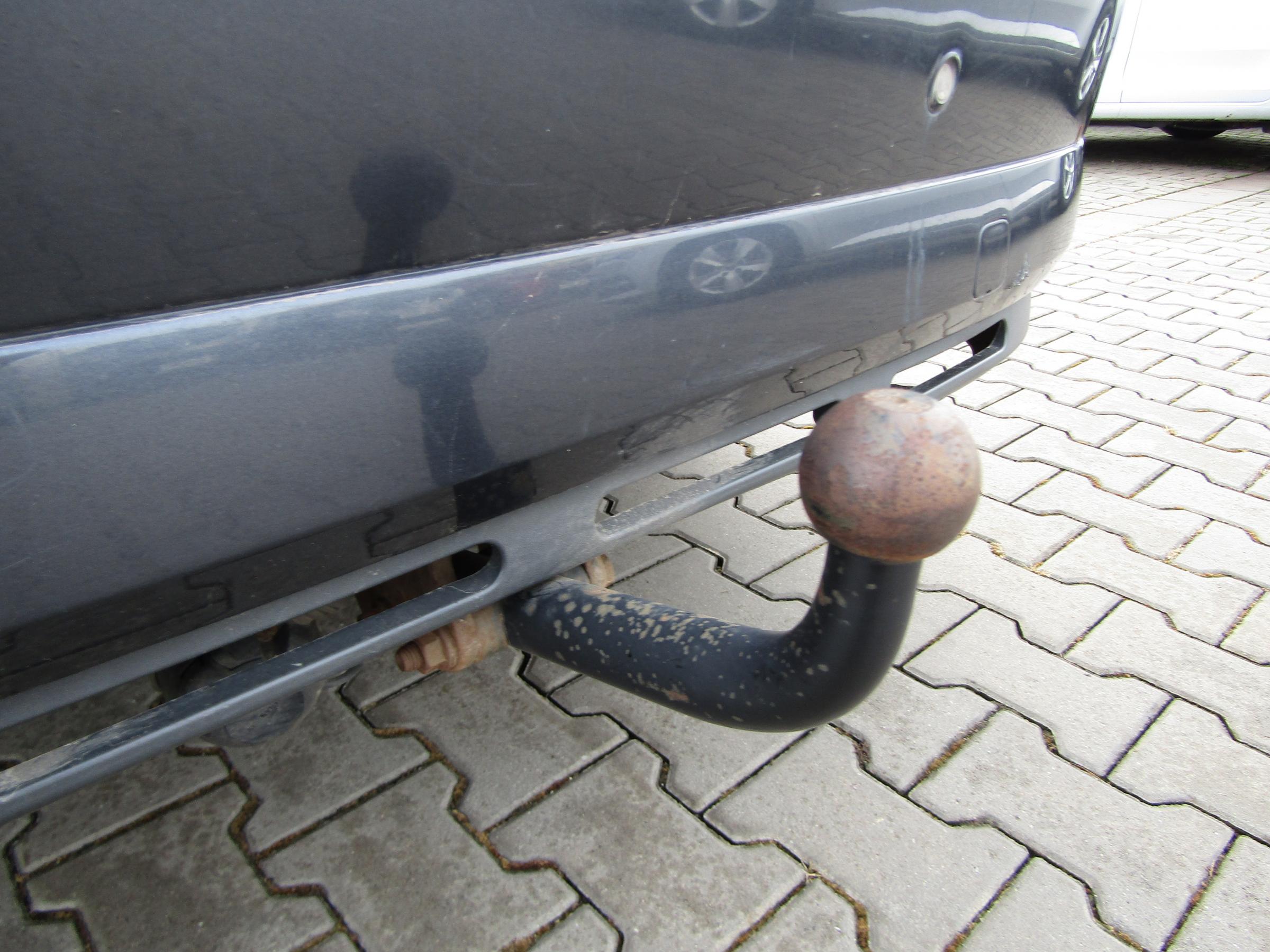 Ford Mondeo, 2010 - pohled č. 18