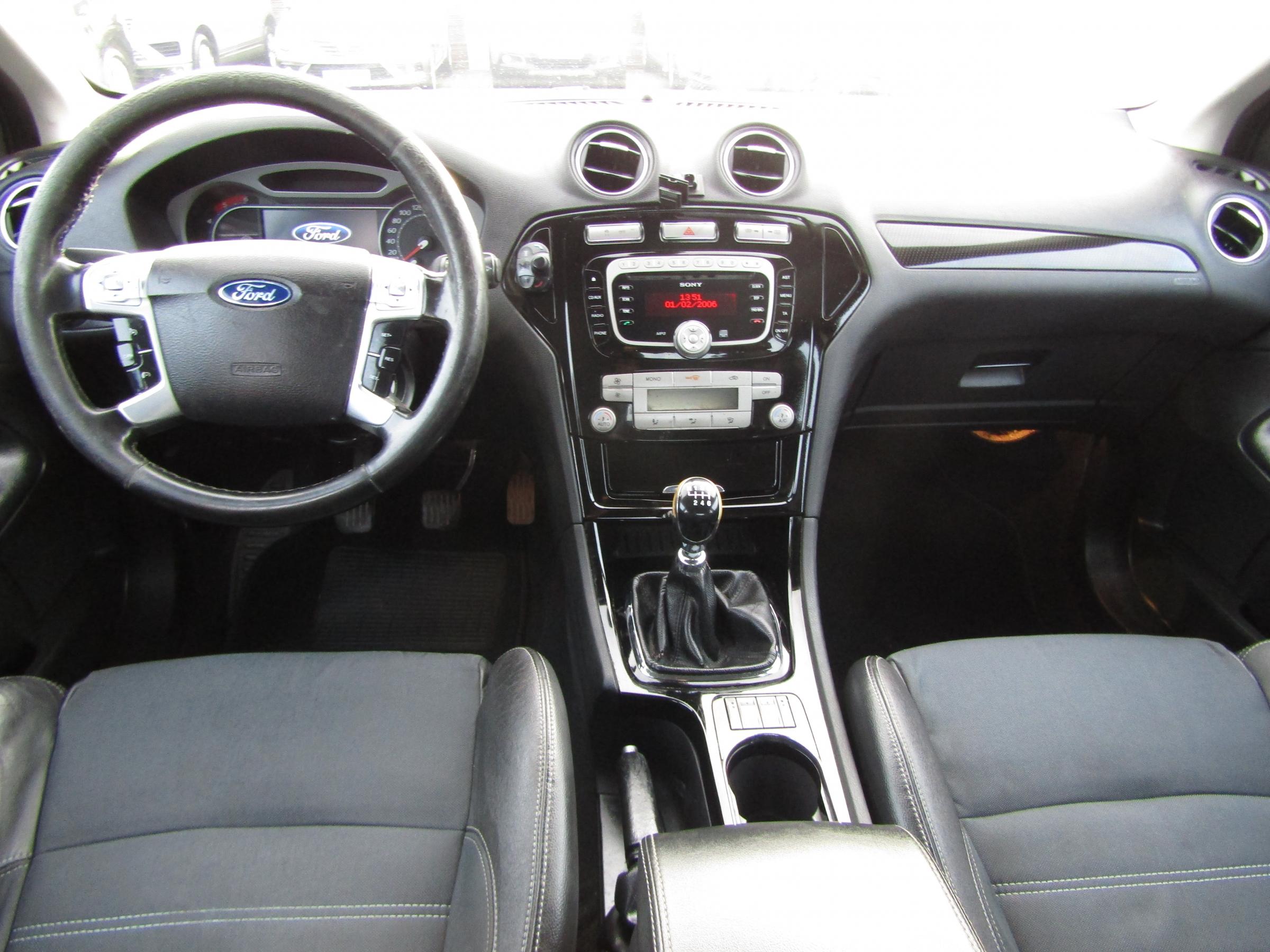 Ford Mondeo, 2010 - pohled č. 8