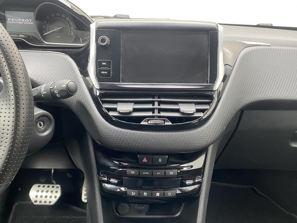 Peugeot 208 1.2 PT GT Line