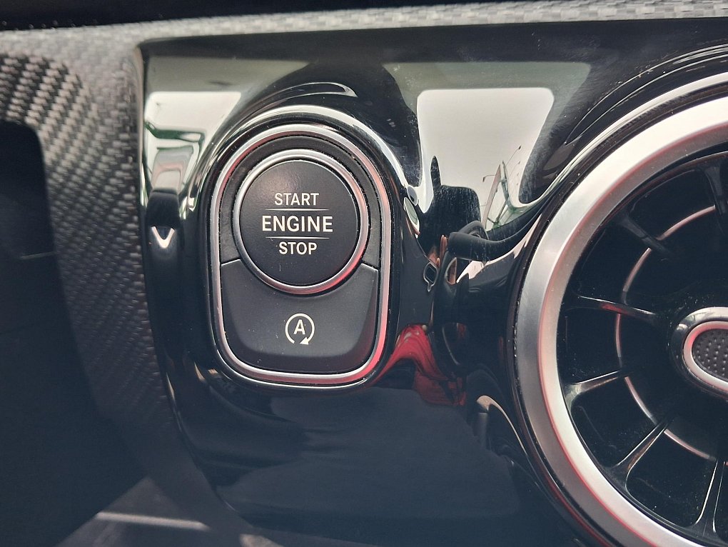 Mercedes-Benz Třída A 1.3L 