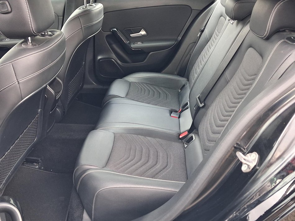 Mercedes-Benz Třída A 1.3L 