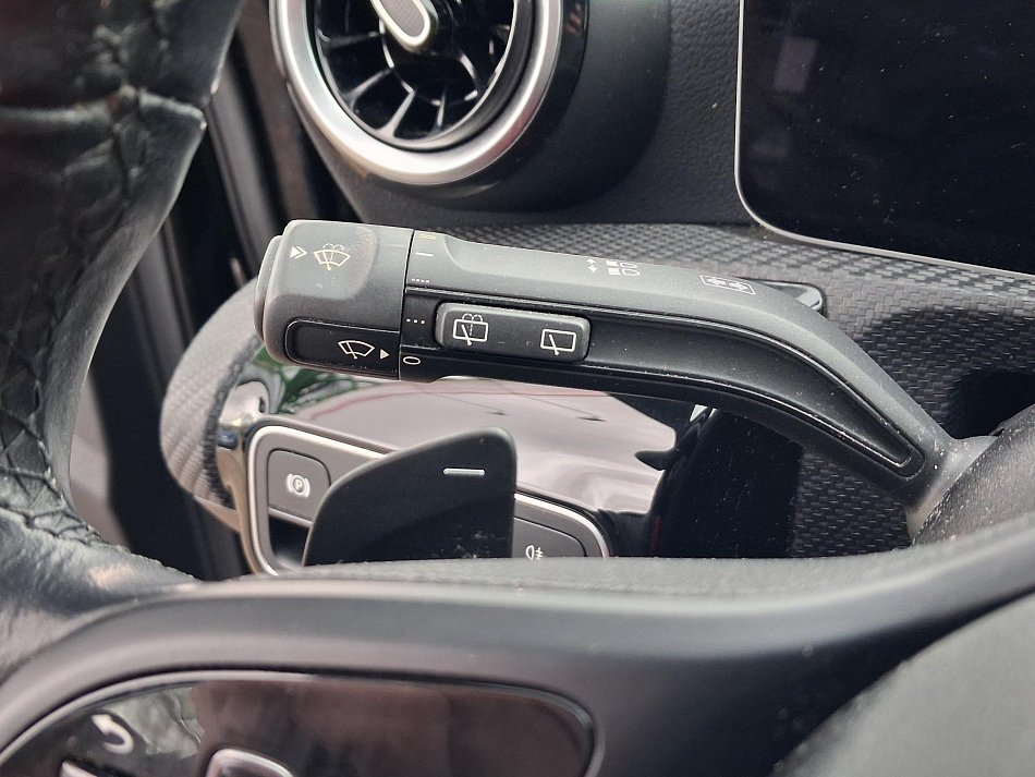 Mercedes-Benz Třída A 1.3L 