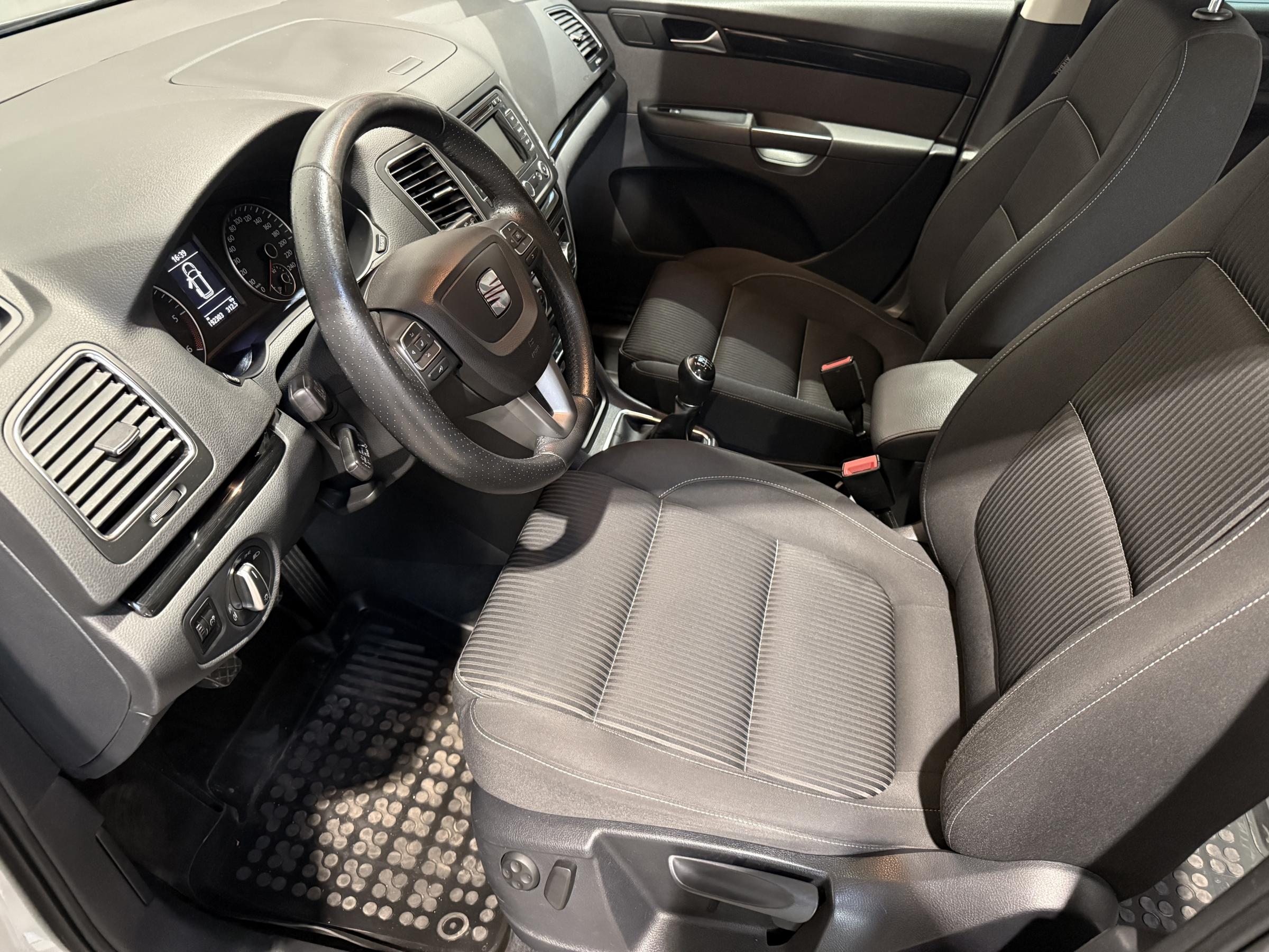 Seat Alhambra, 2012 - pohled č. 8