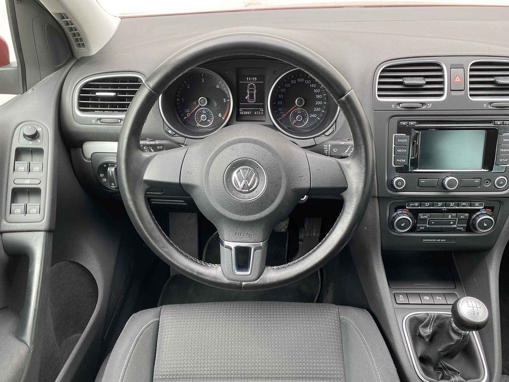 Volkswagen Golf 1.6 TDi Team