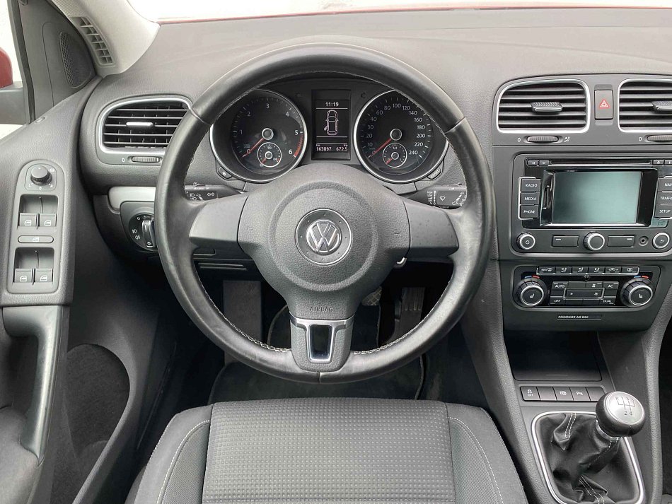 Volkswagen Golf 1.6 TDi Team
